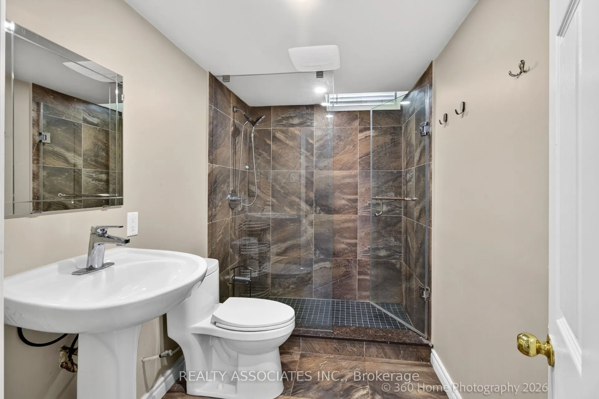 128 Coalbrook Court