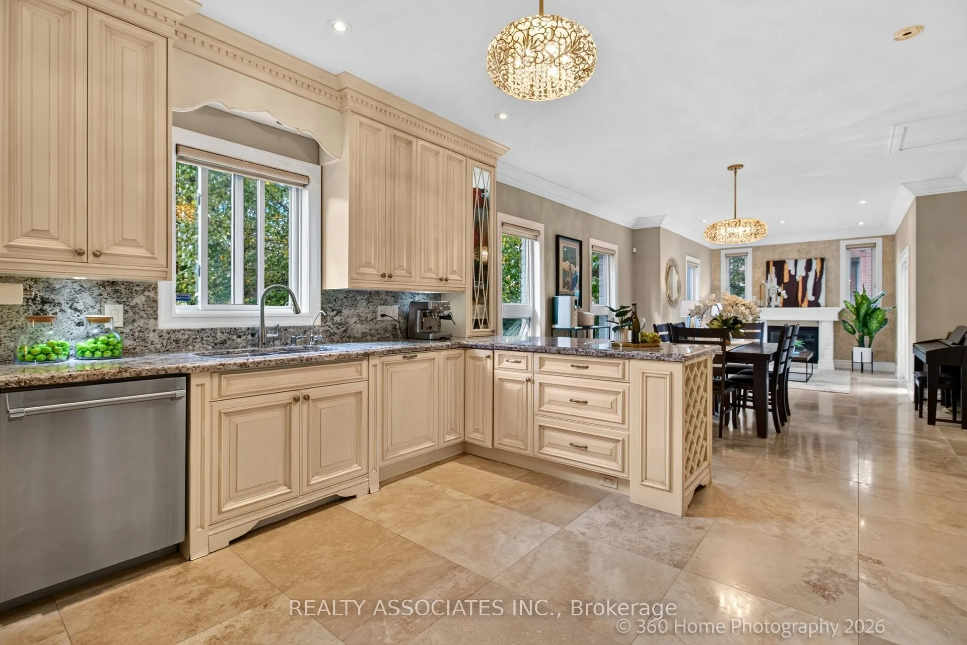 128 Coalbrook Court