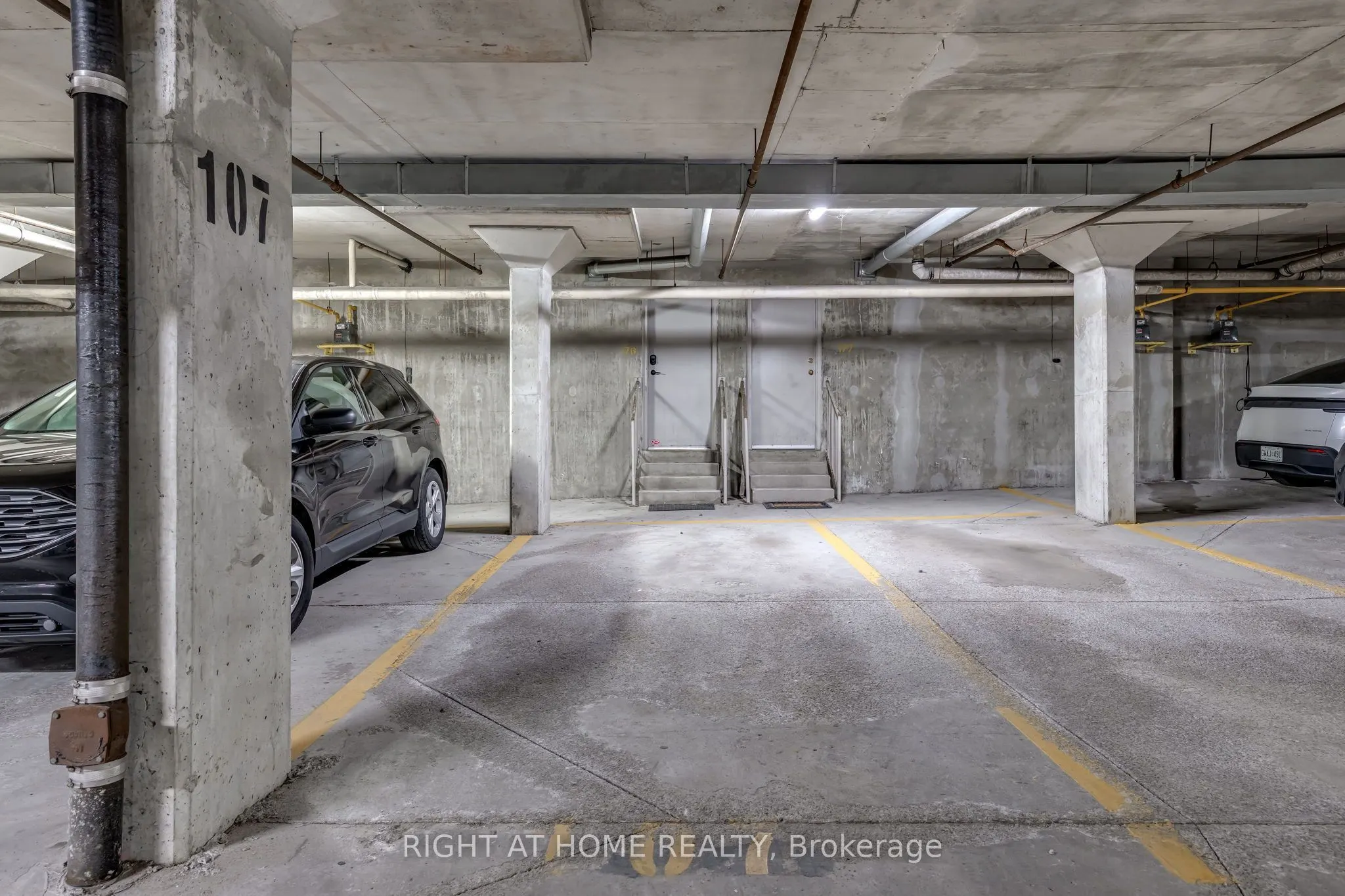 18 Clark Avenue W #176
