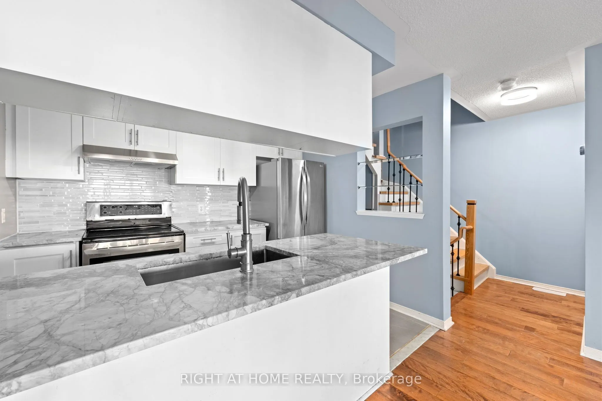18 Clark Avenue W #176