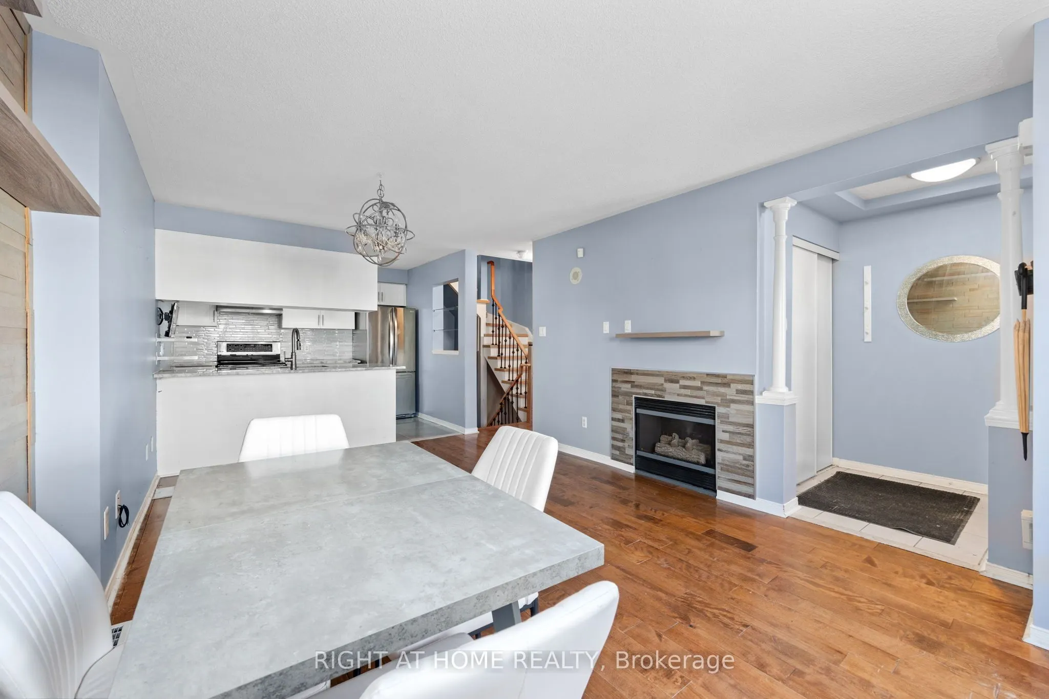 18 Clark Avenue W #176