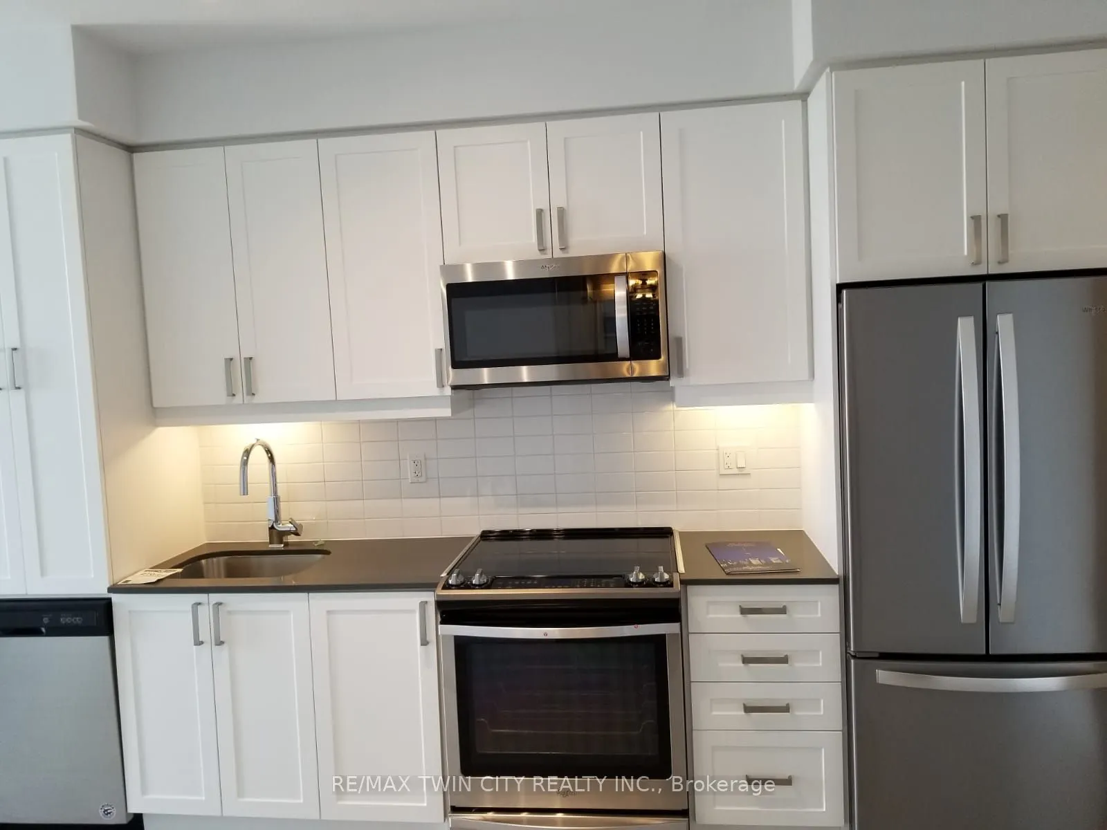 7895 JANE Street #1601