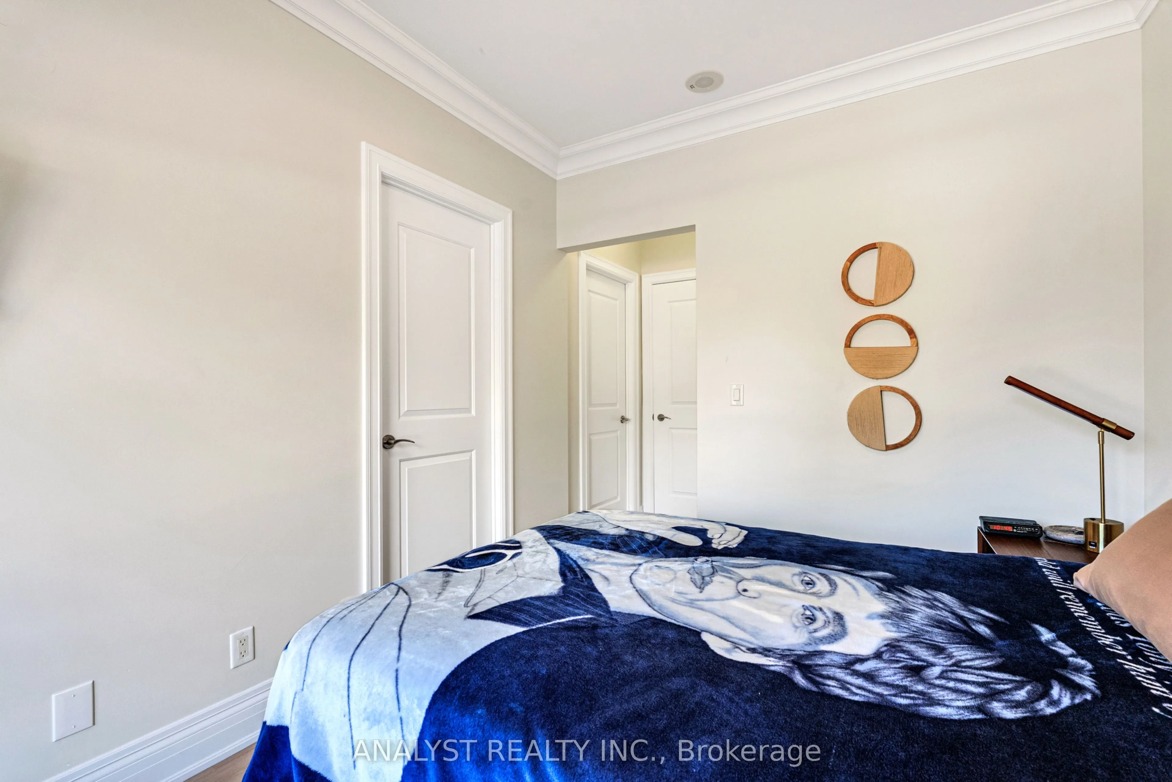 80 Burns Boulevard #204