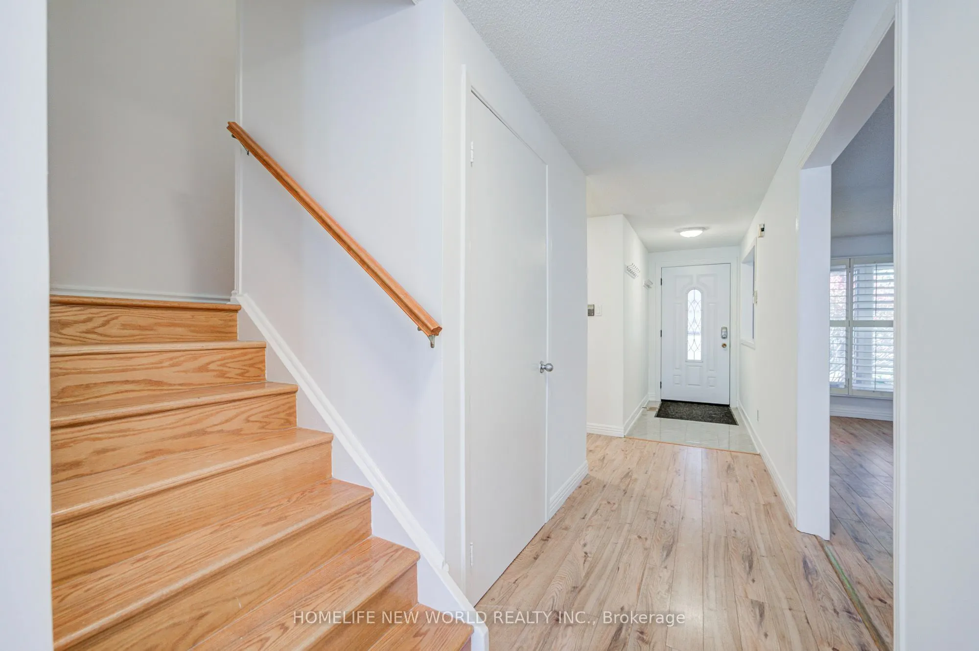 102 Madsen Crescent