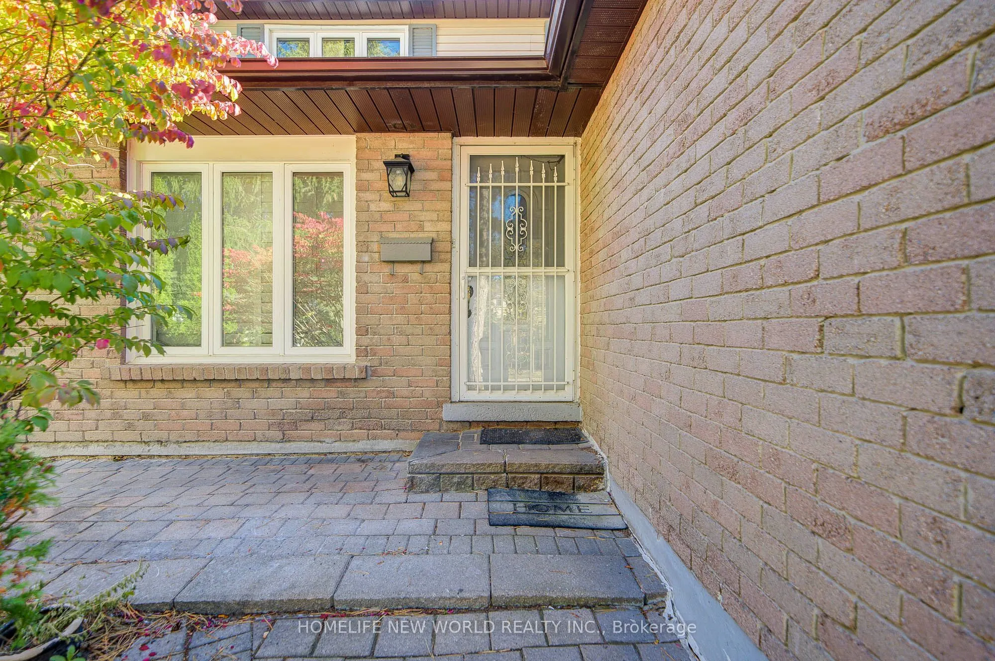 102 Madsen Crescent