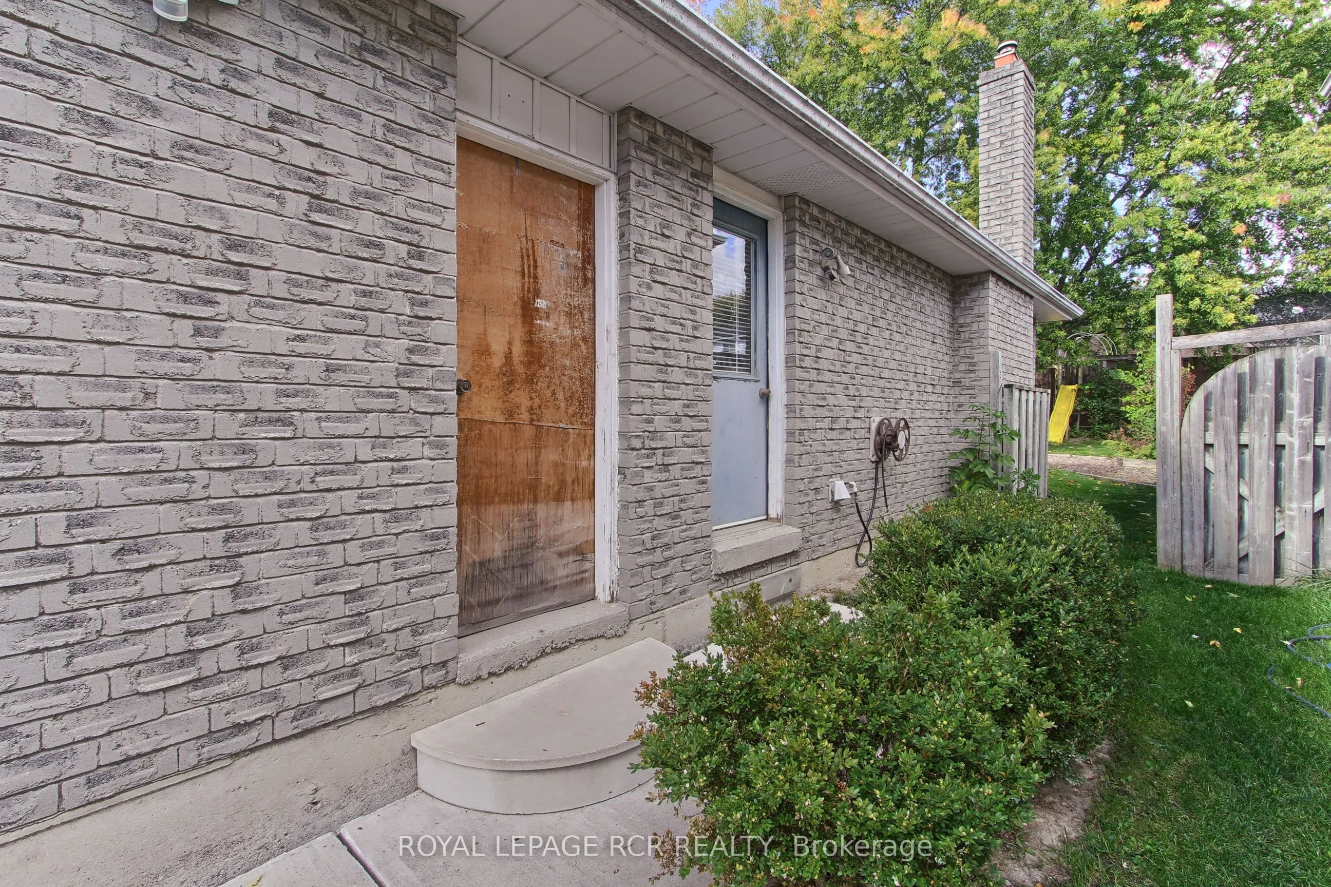 43 Crown Crescent