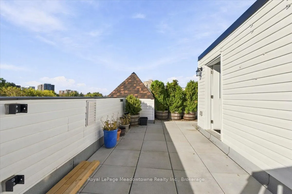 75 Weldrick Road E #109