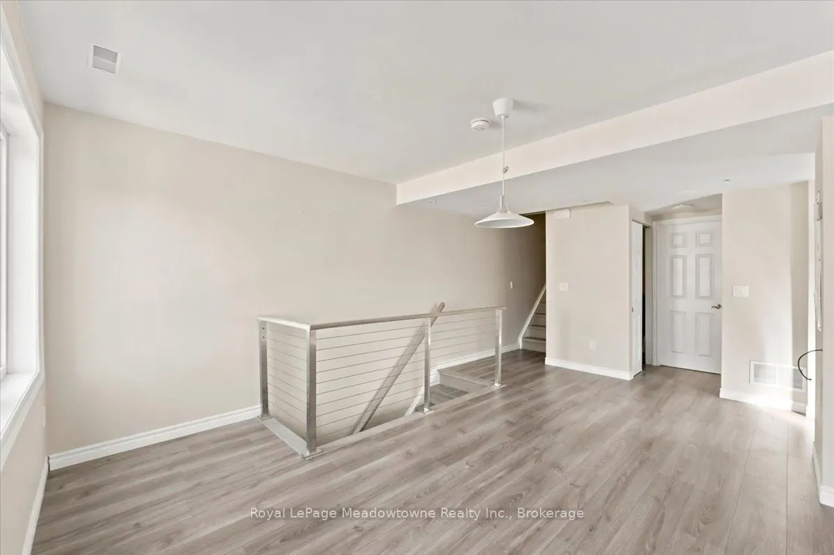 75 Weldrick Road E #109