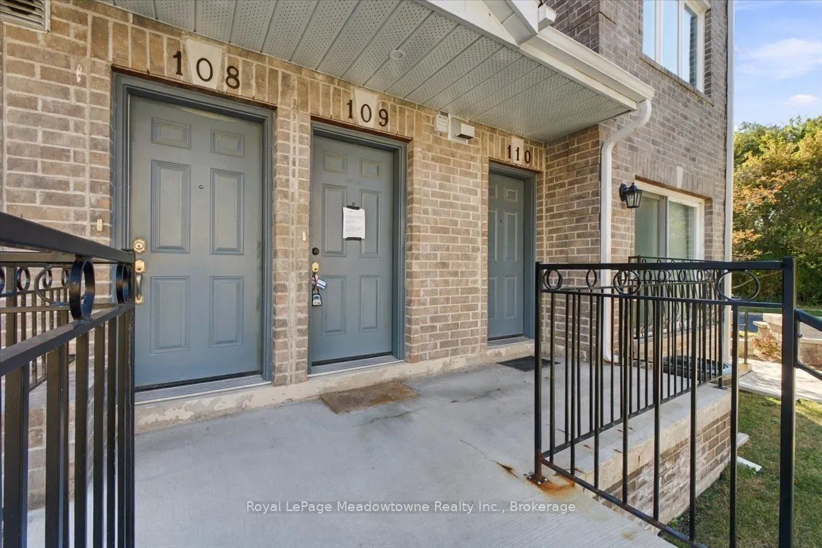 75 Weldrick Road E #109
