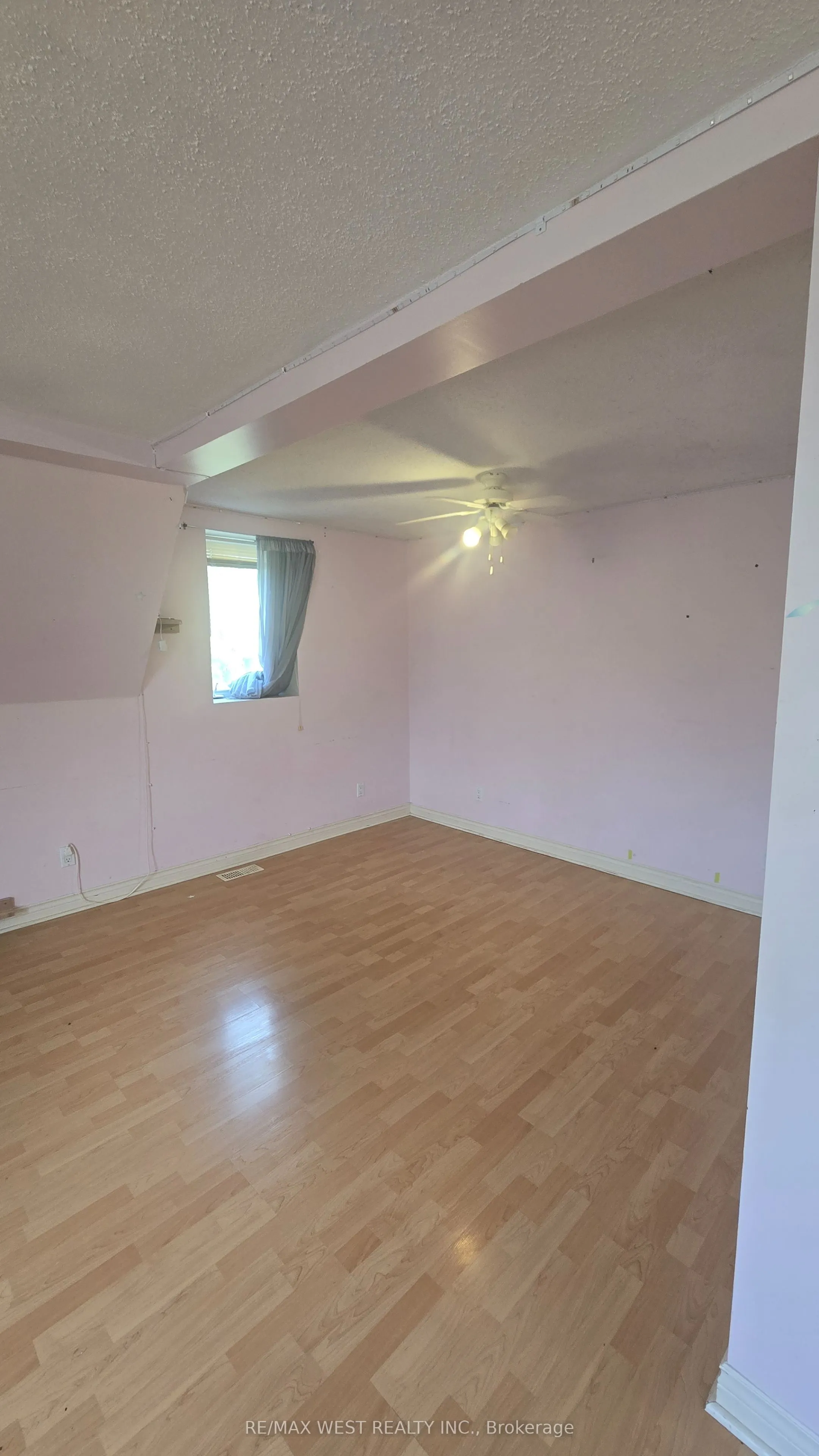 5427 Yonge Street