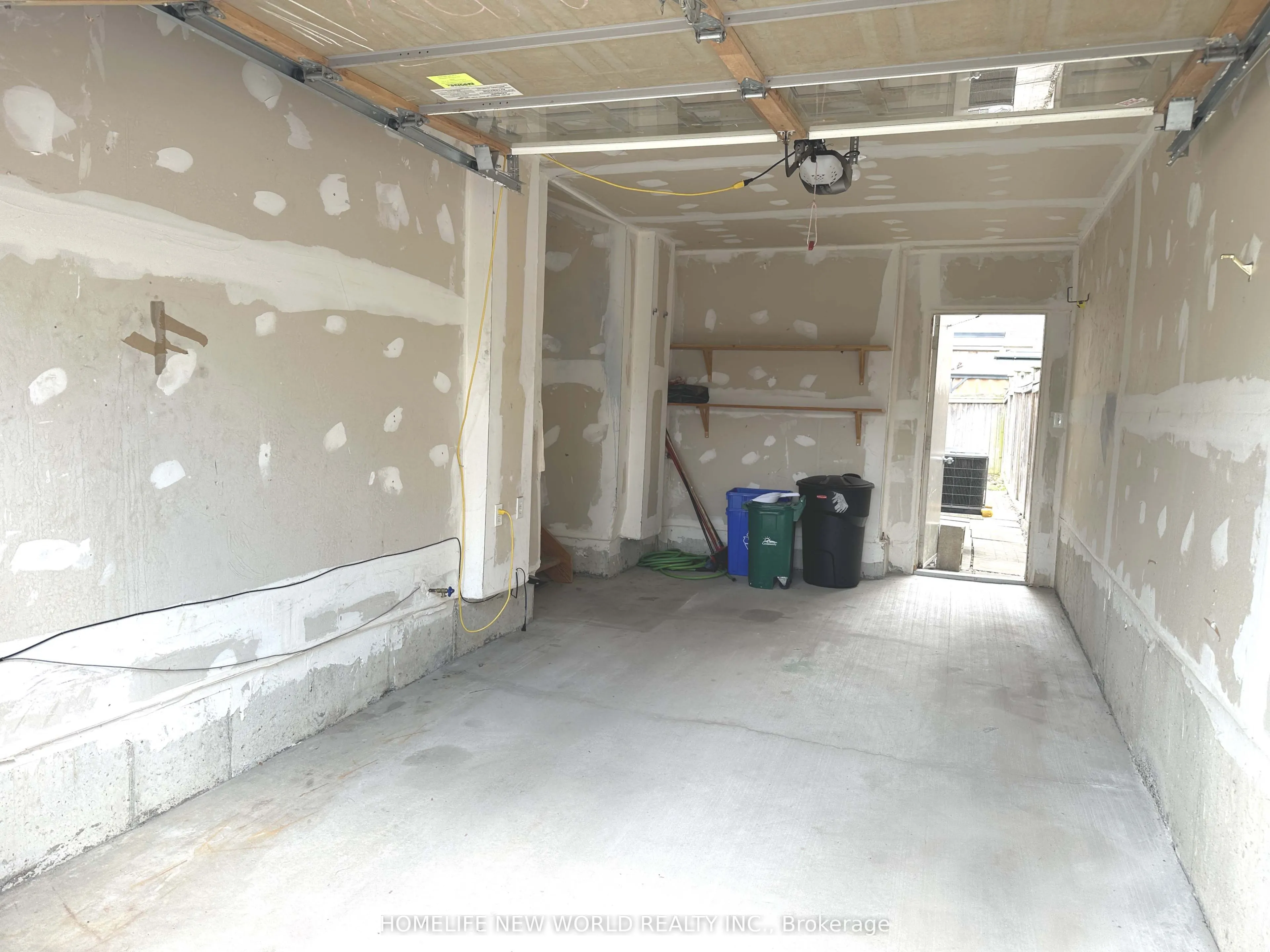 7 Ulson Drive S