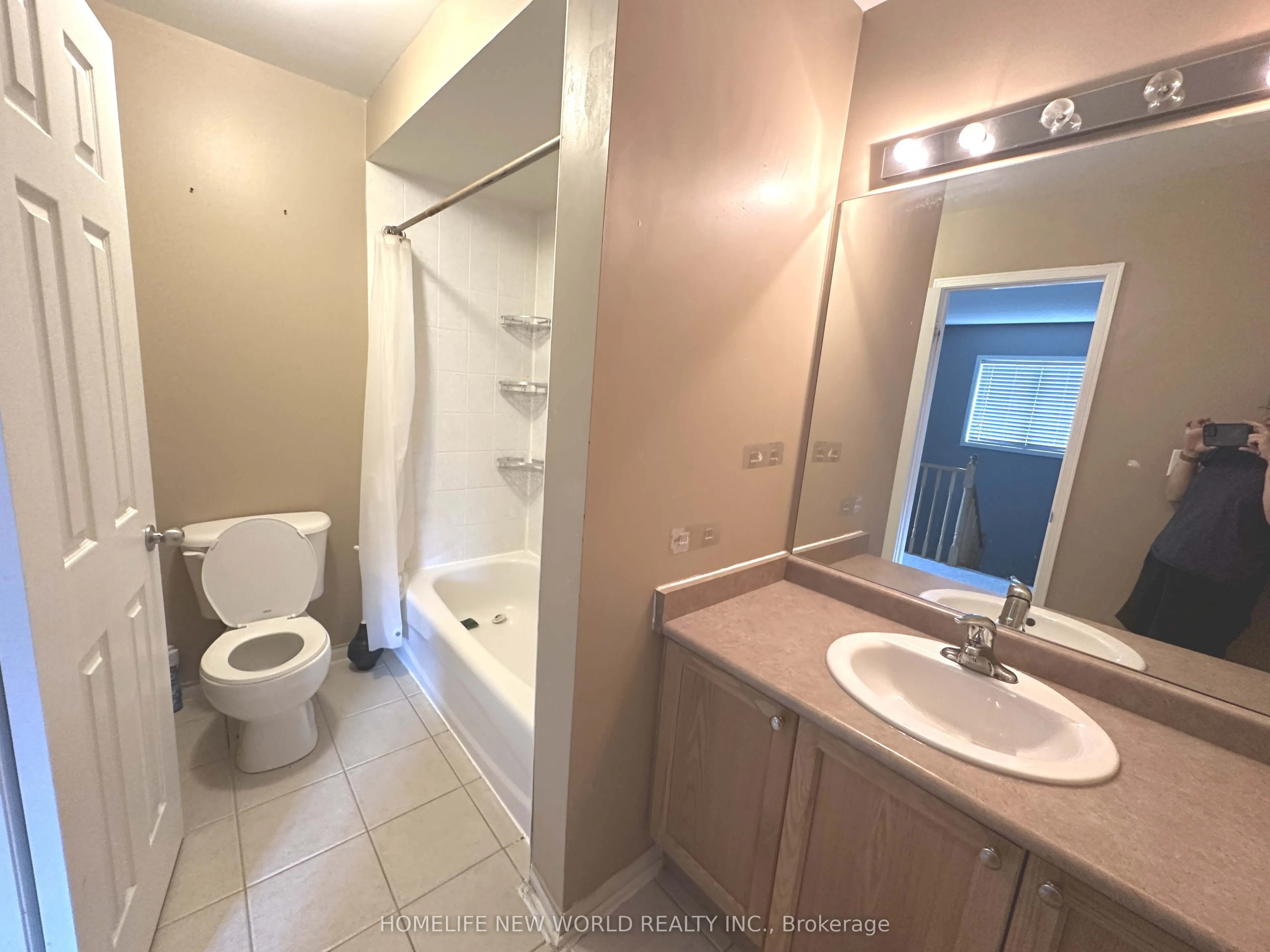 7 Ulson Drive S