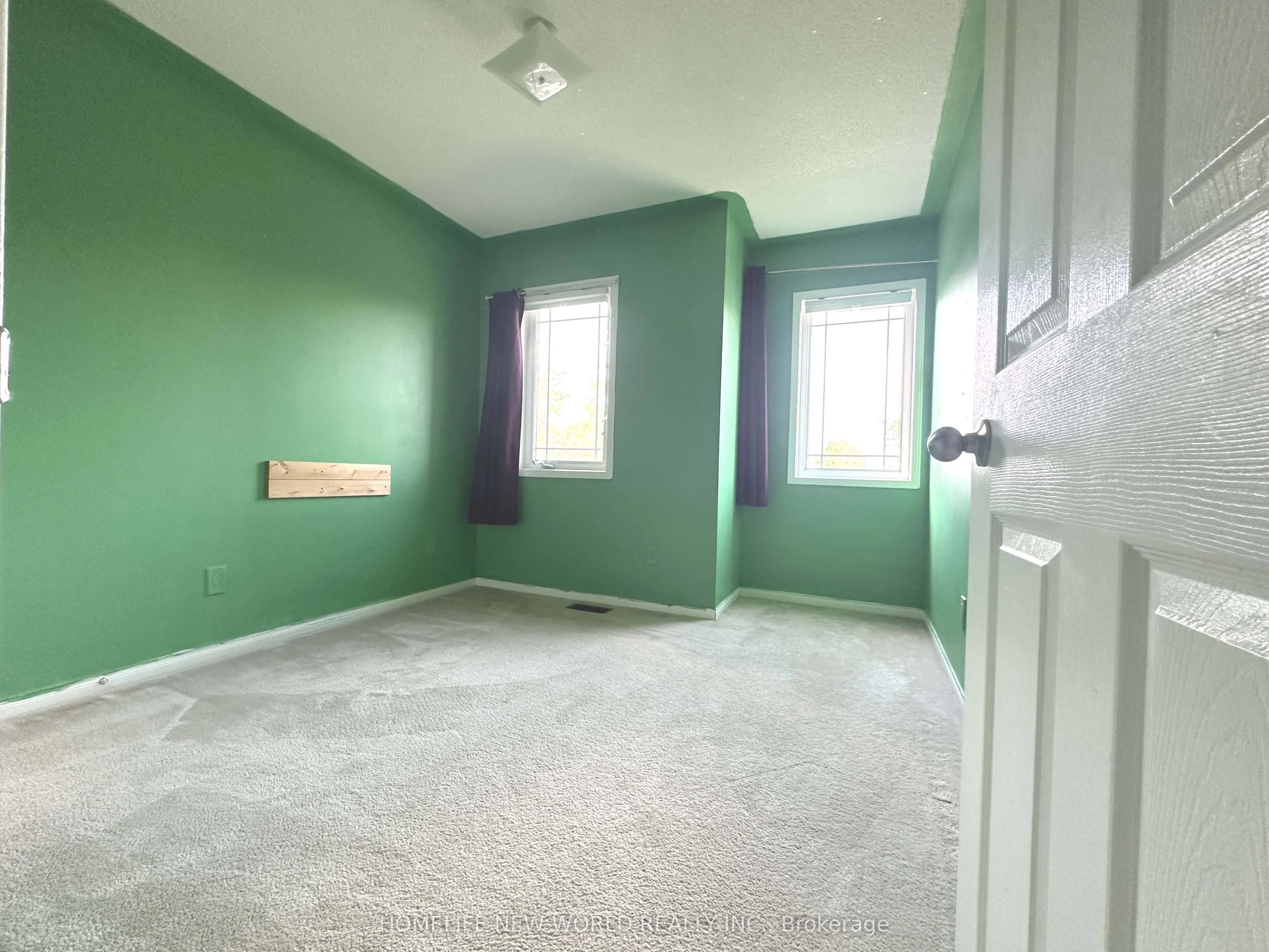 7 Ulson Drive S