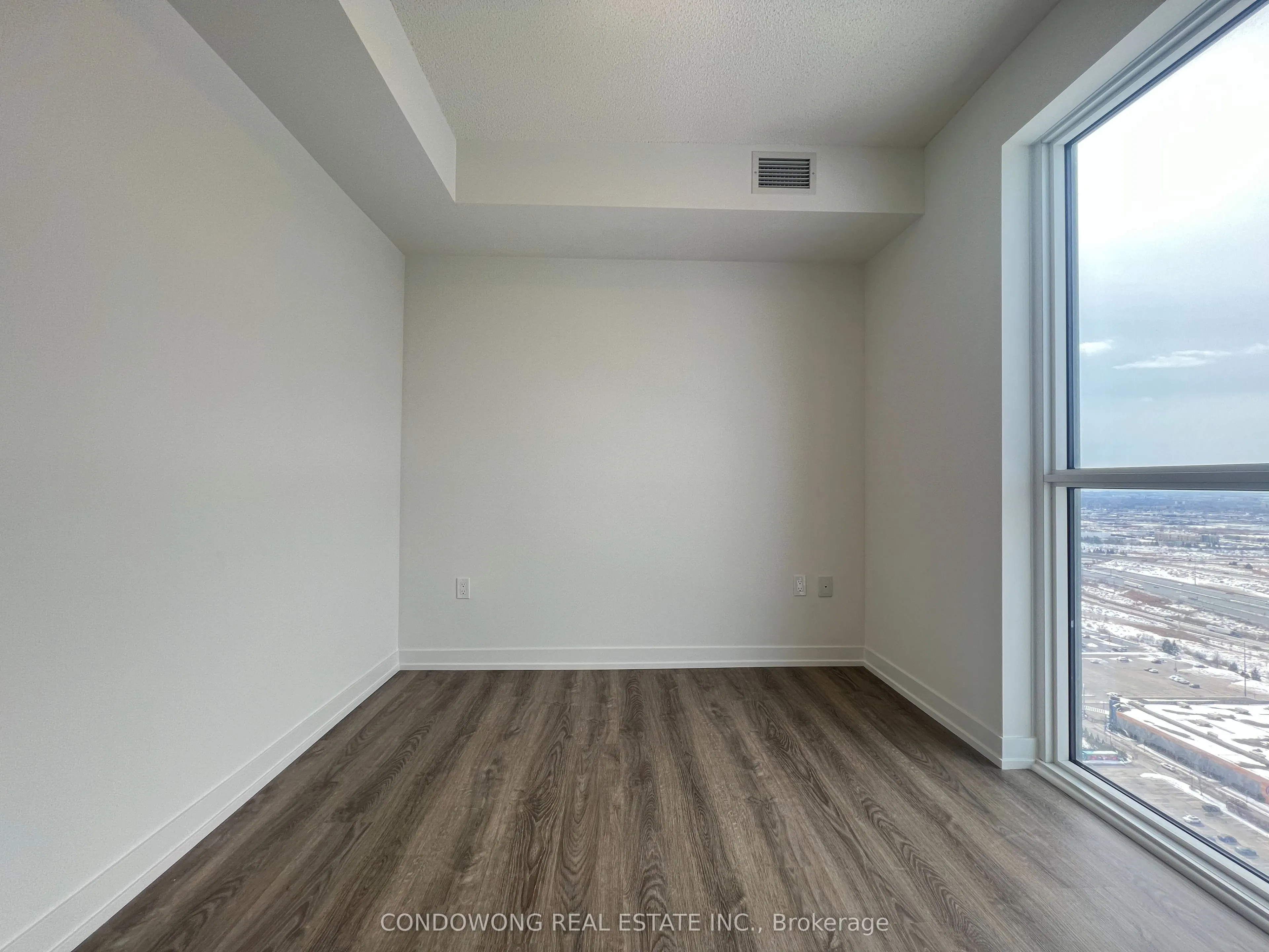 195 Commerce Street #4006