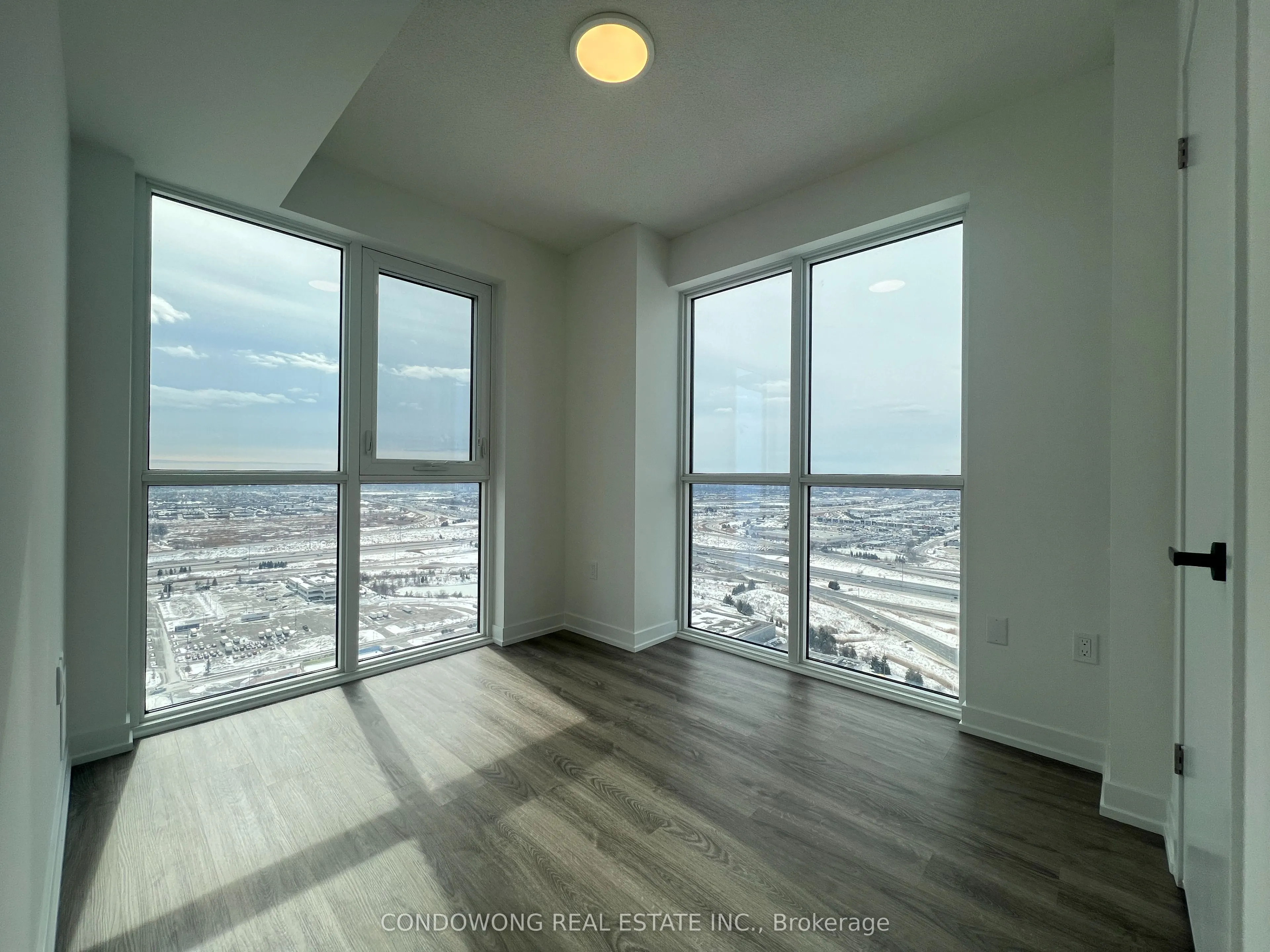 195 Commerce Street #4006