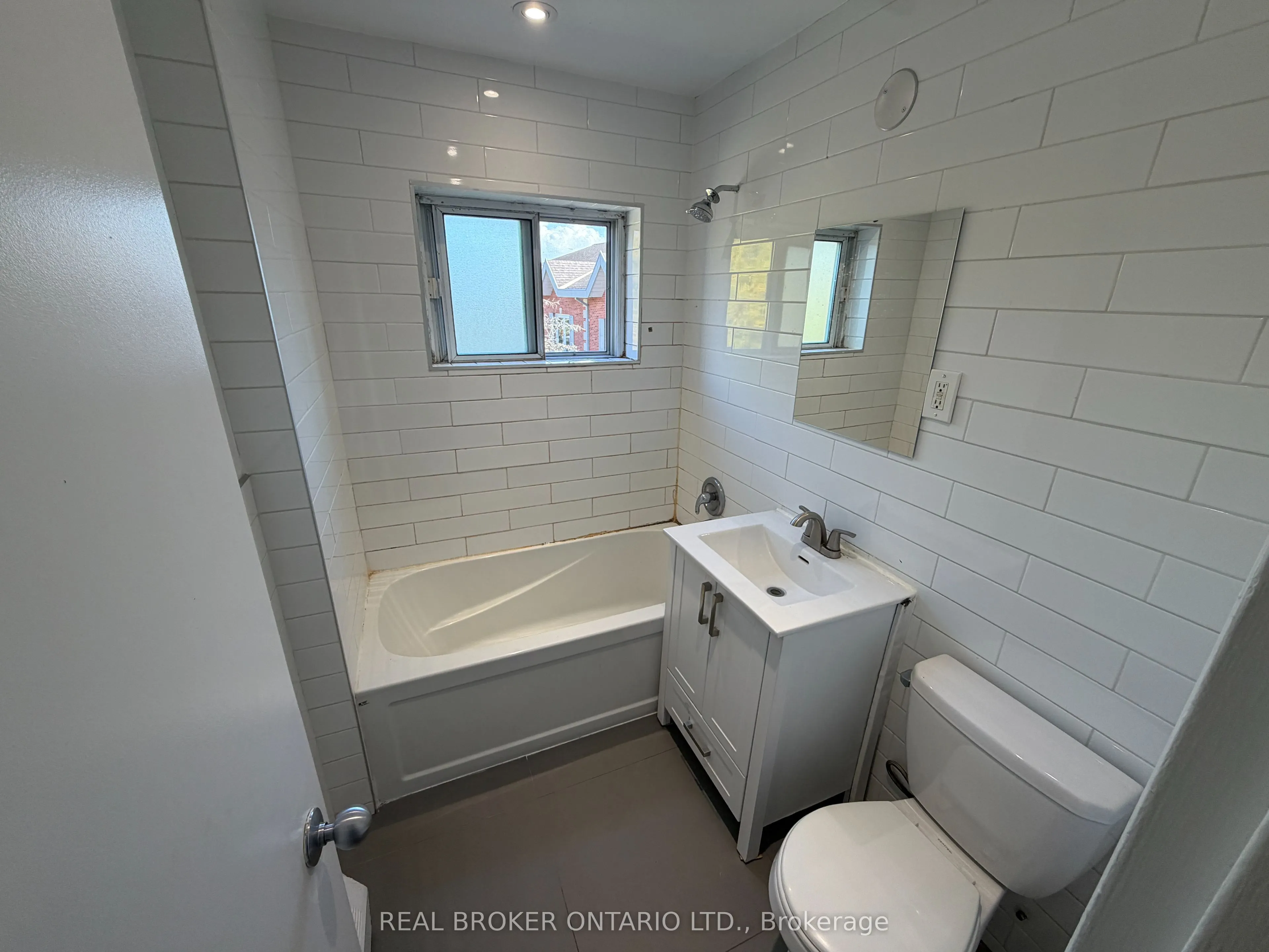 50 Benson Avenue #202