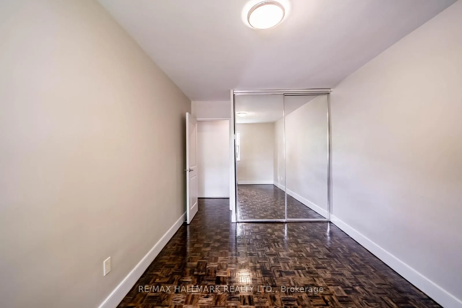 7 Albert Street #316