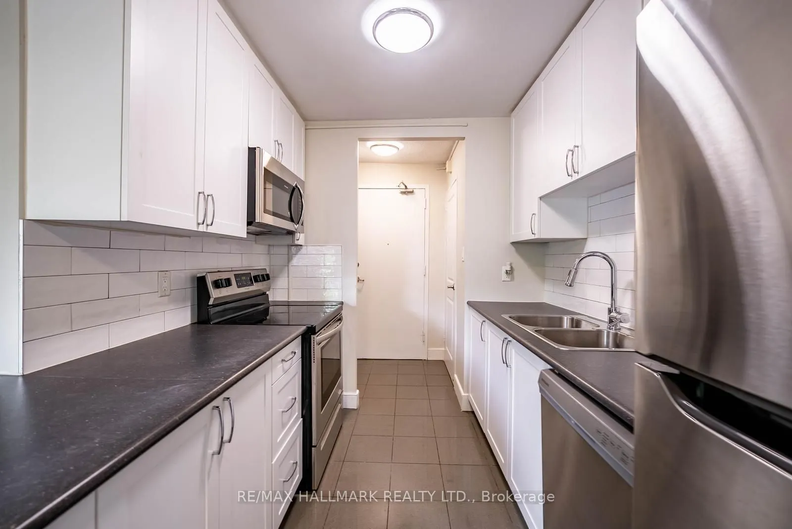 7 Albert Street #316