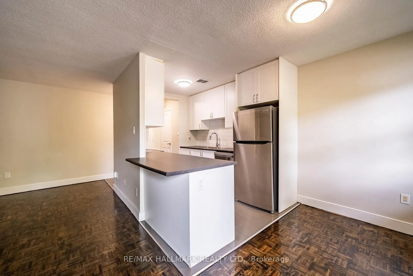 7 Albert Street #316
