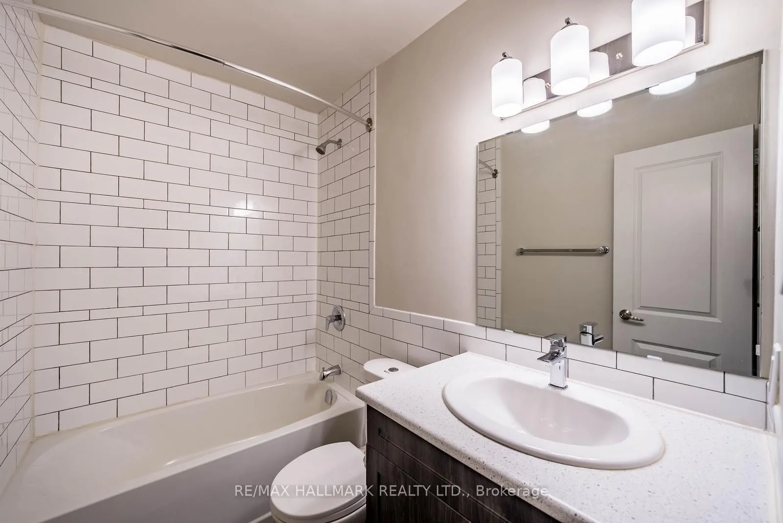 7 Albert Street #316