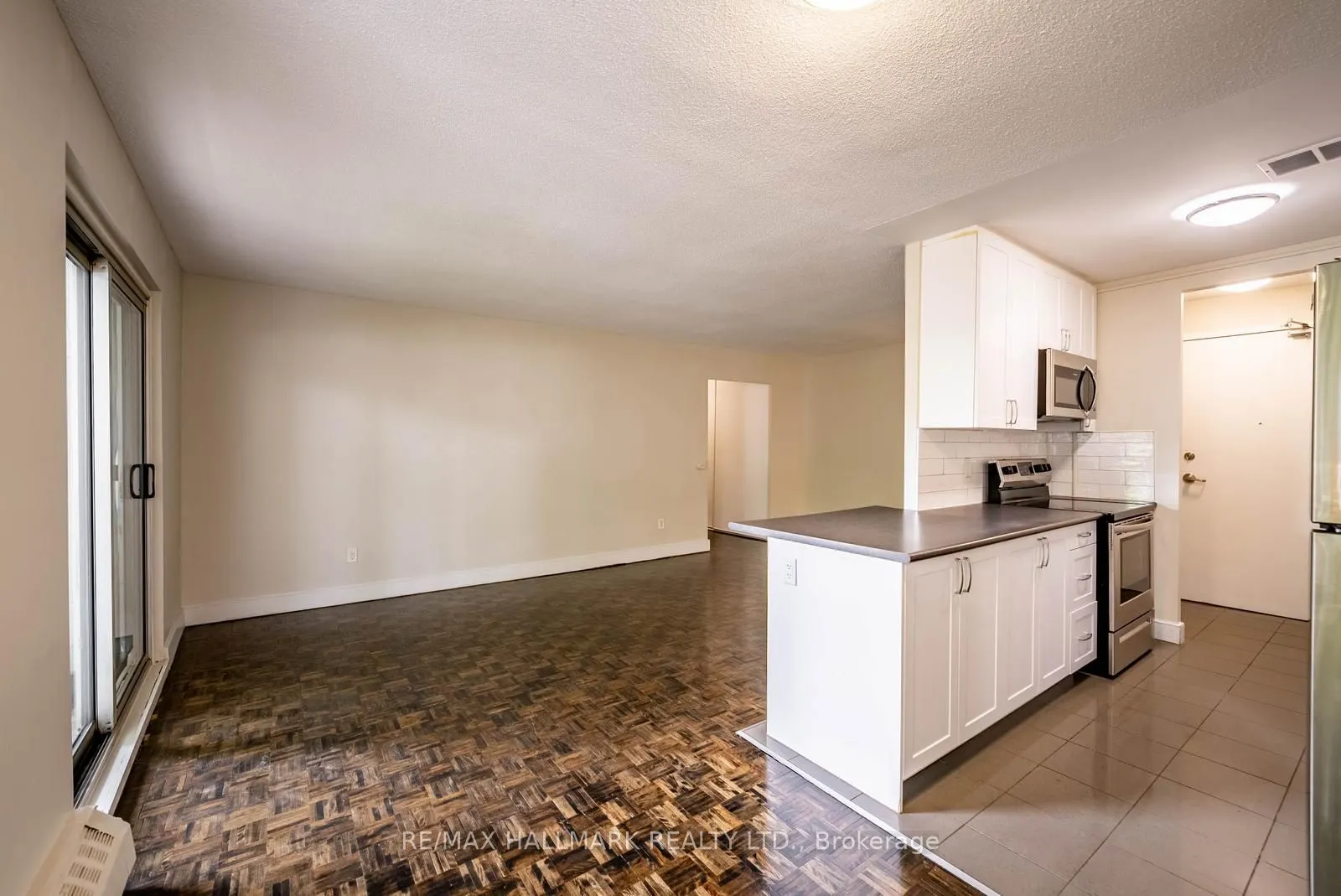 7 Albert Street #316