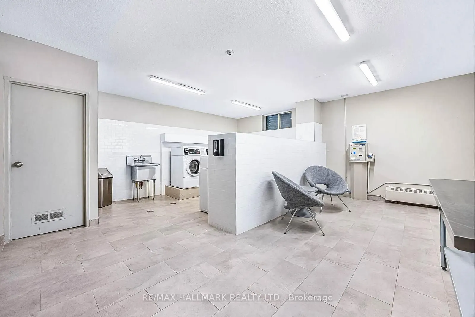 7 Albert Street #316
