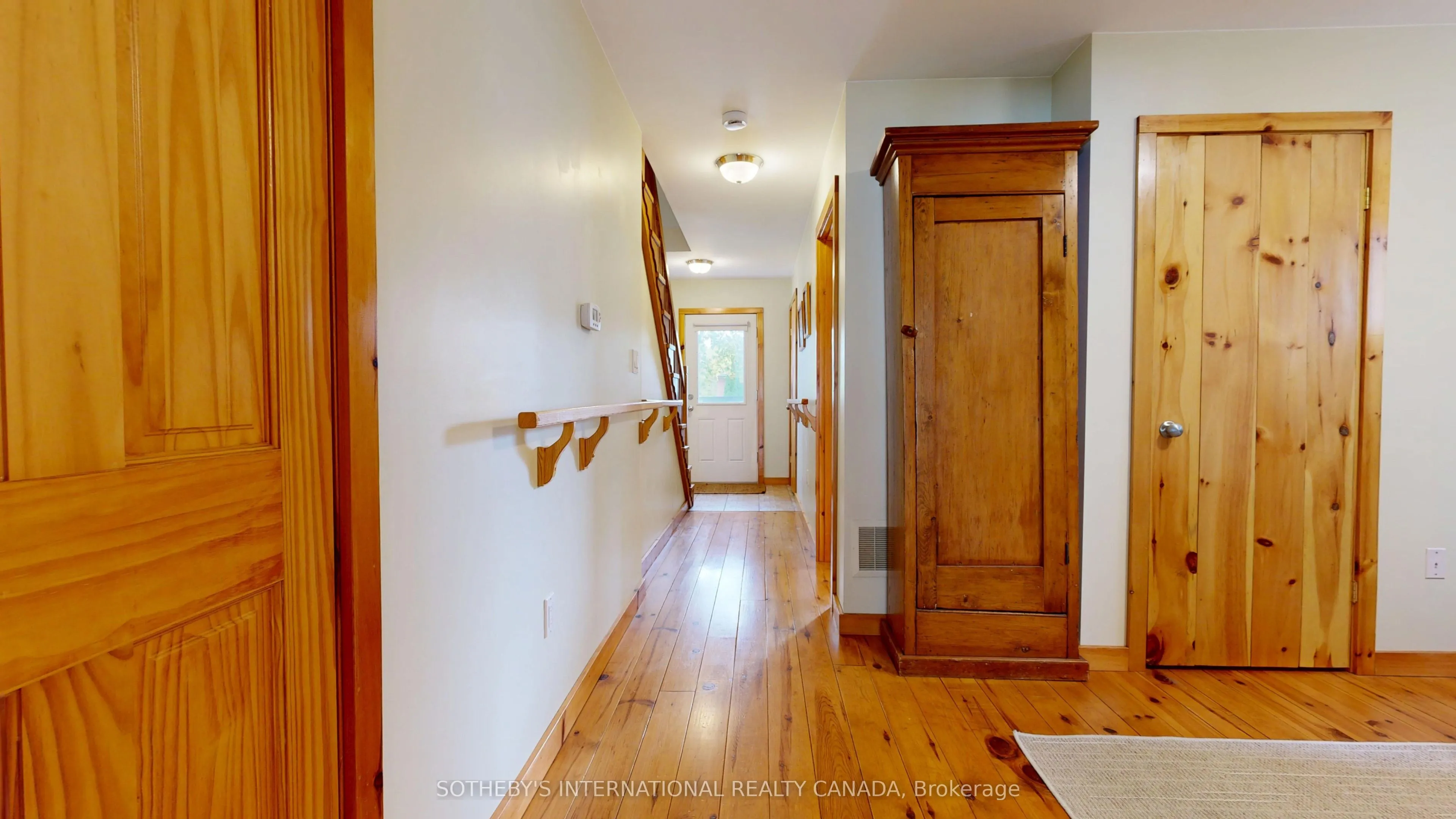 131 John Street E