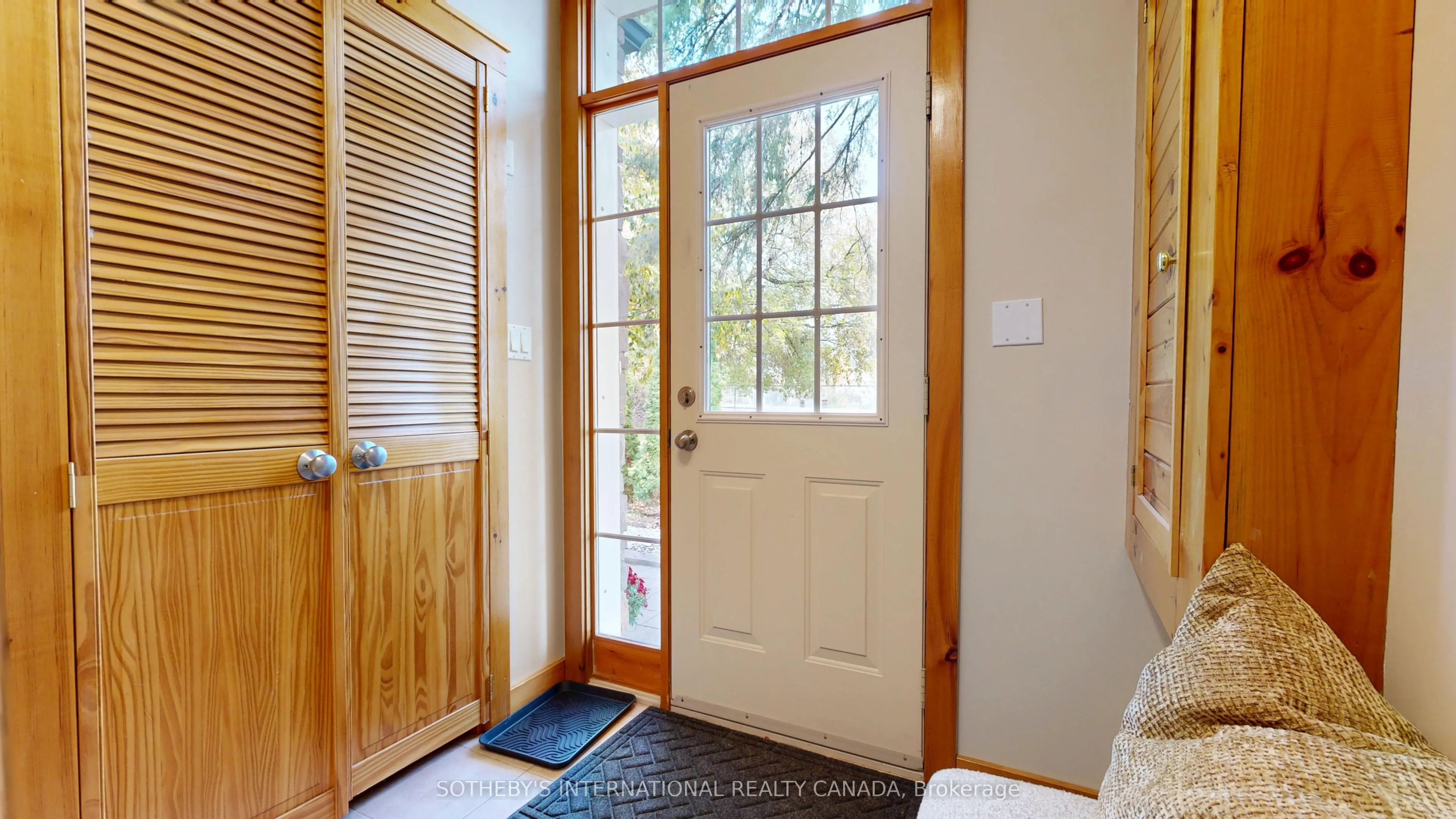 131 John Street E