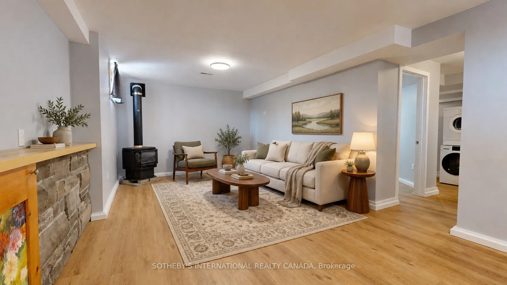 131 John Street E