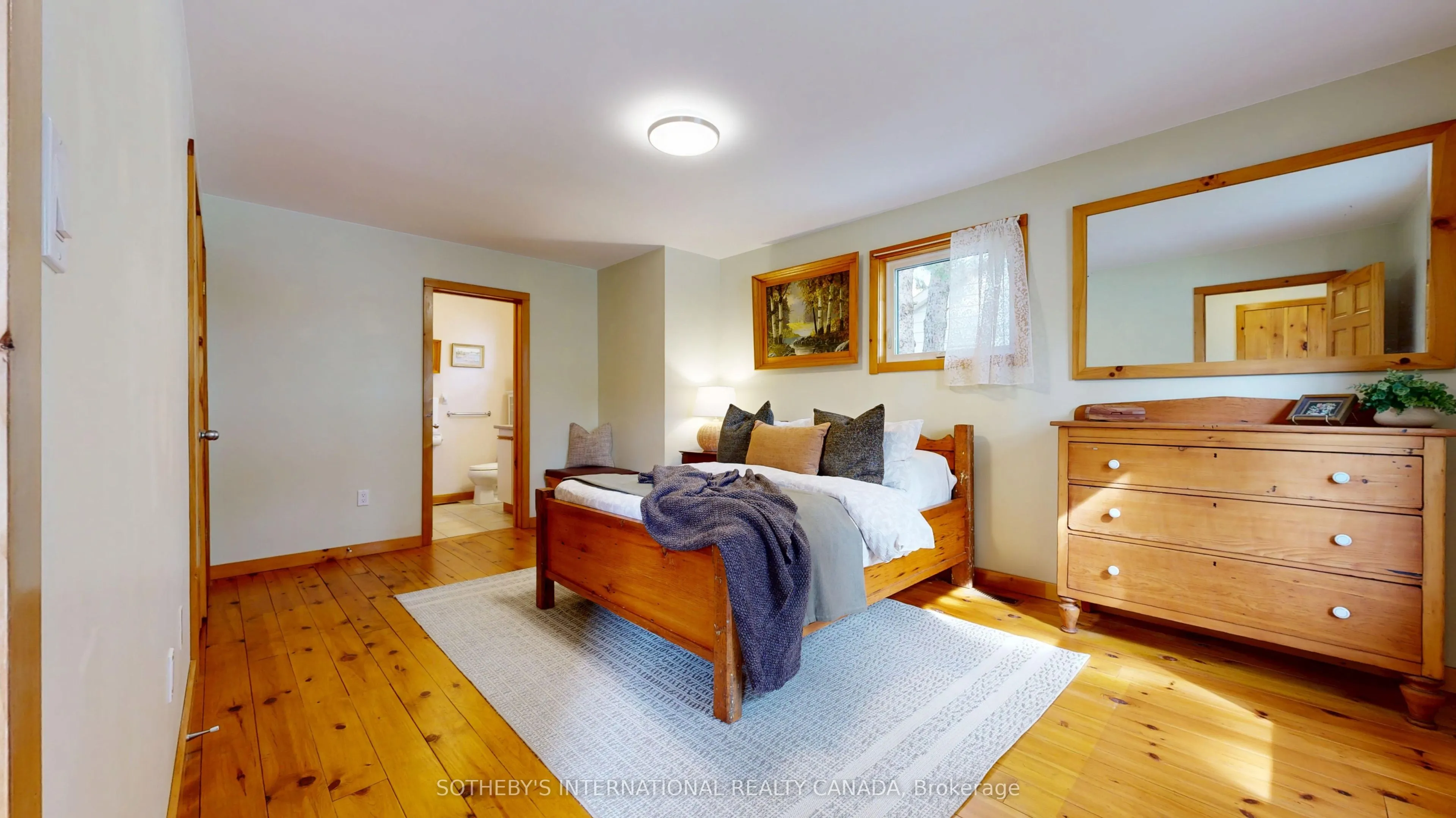 131 John Street E
