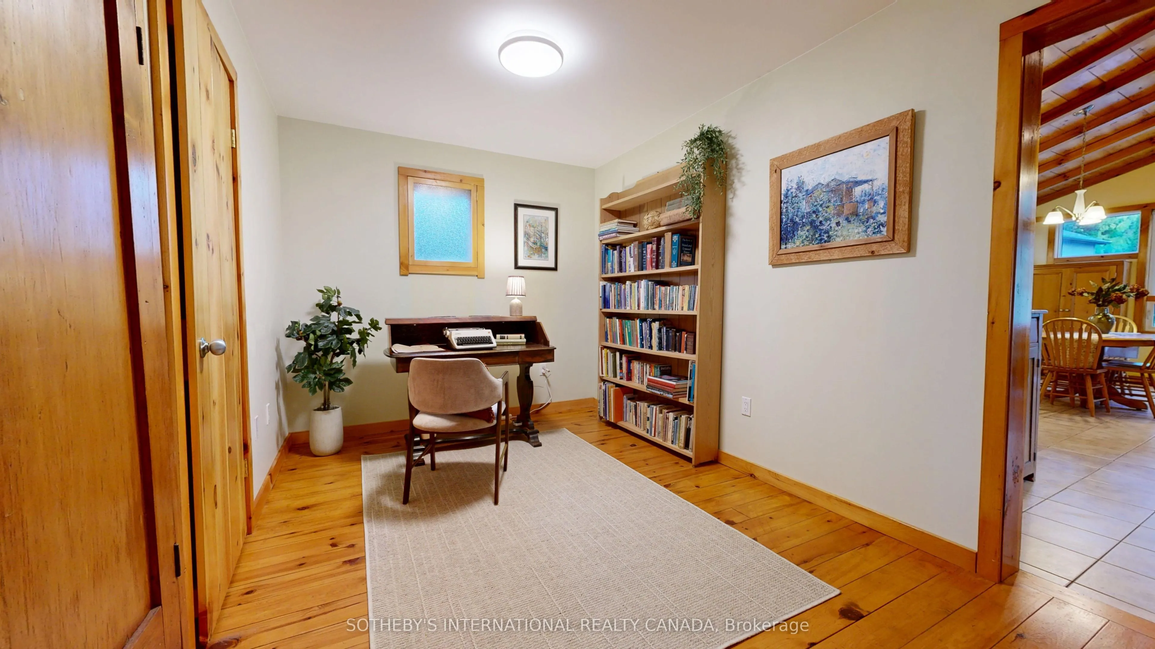 131 John Street E