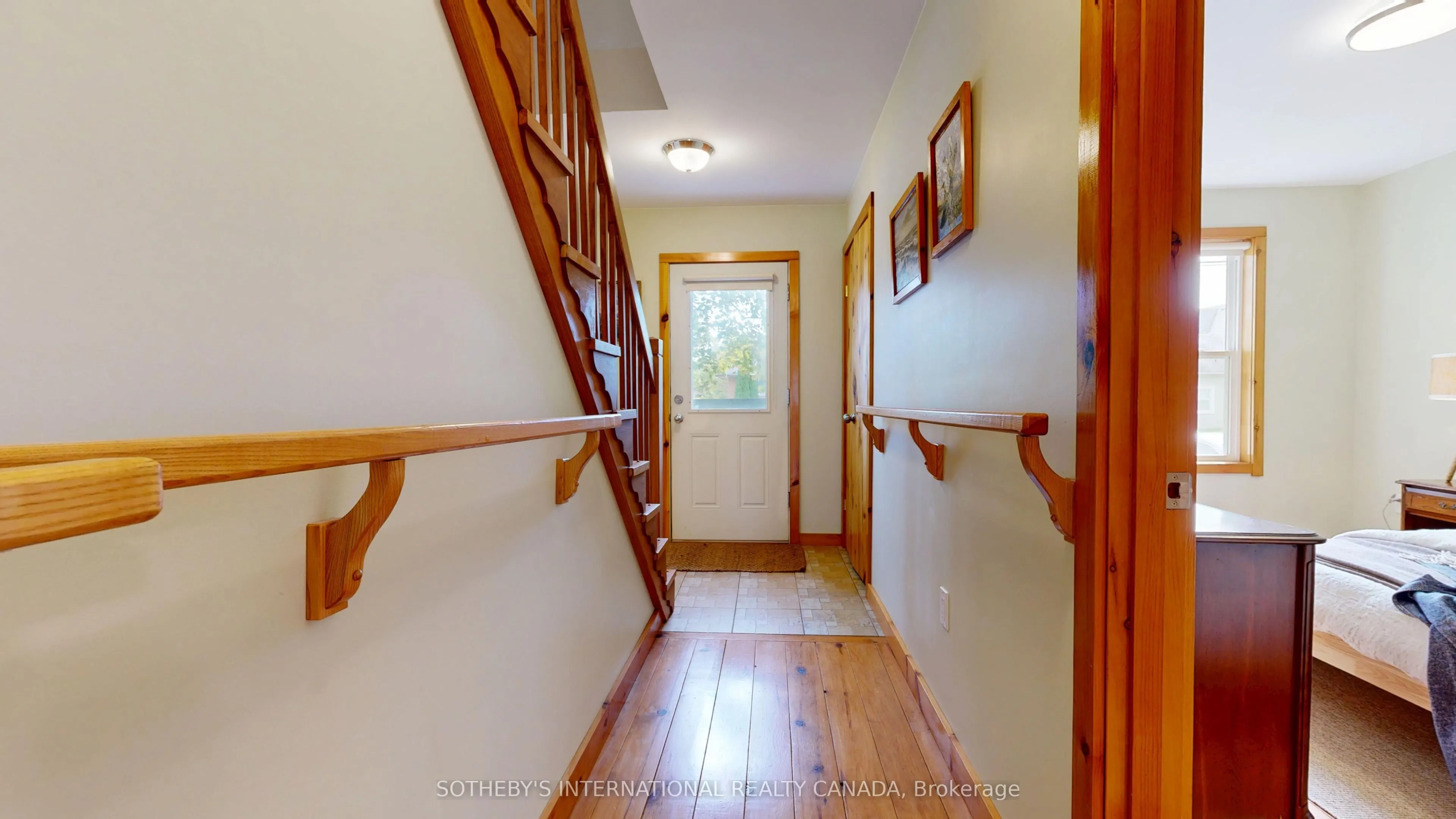 131 John Street E