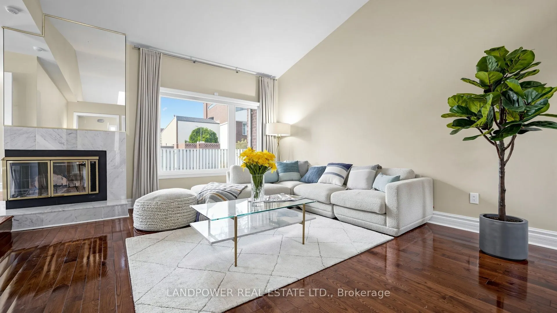 2 Ambleside Crescent