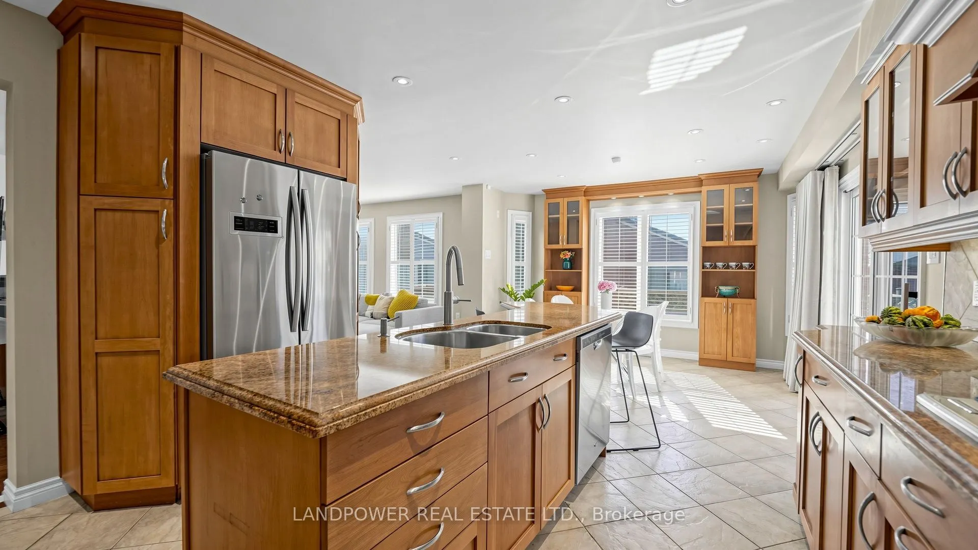 2 Ambleside Crescent