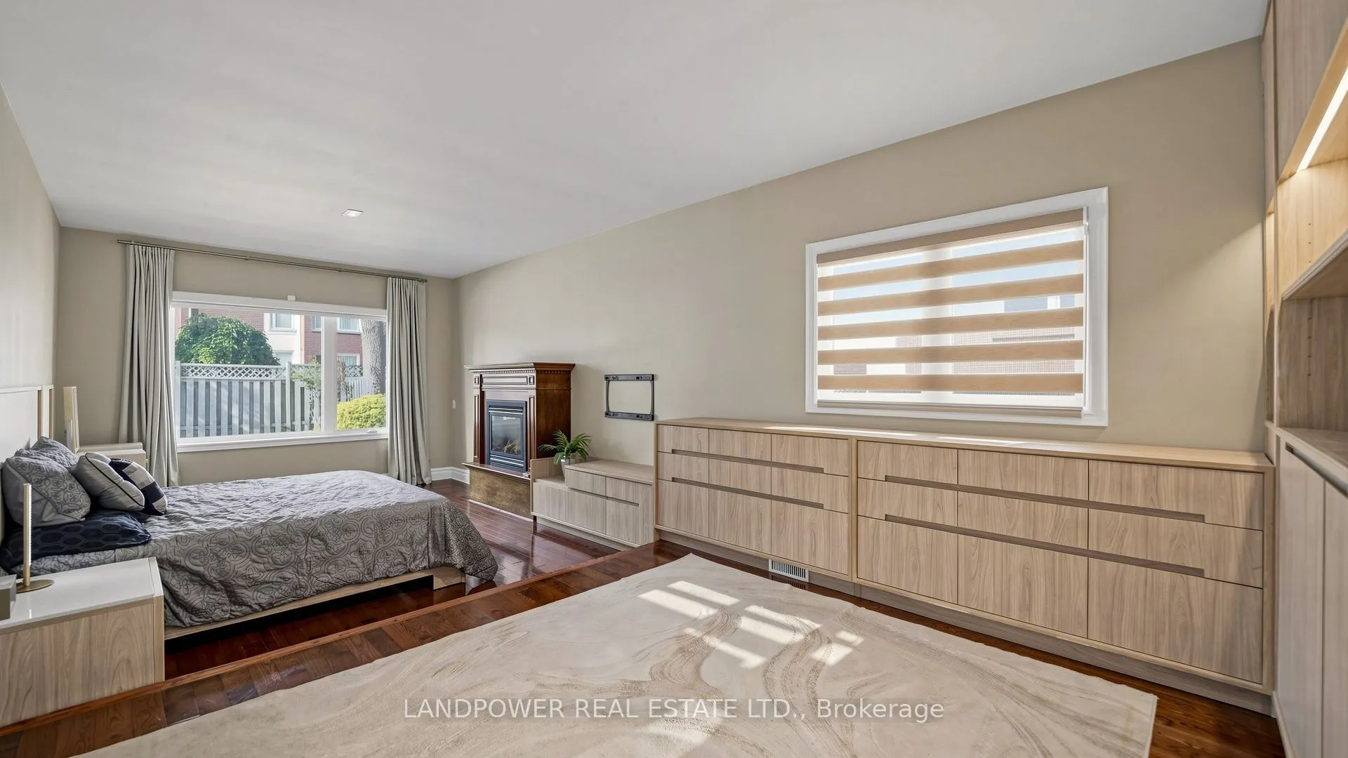 2 Ambleside Crescent