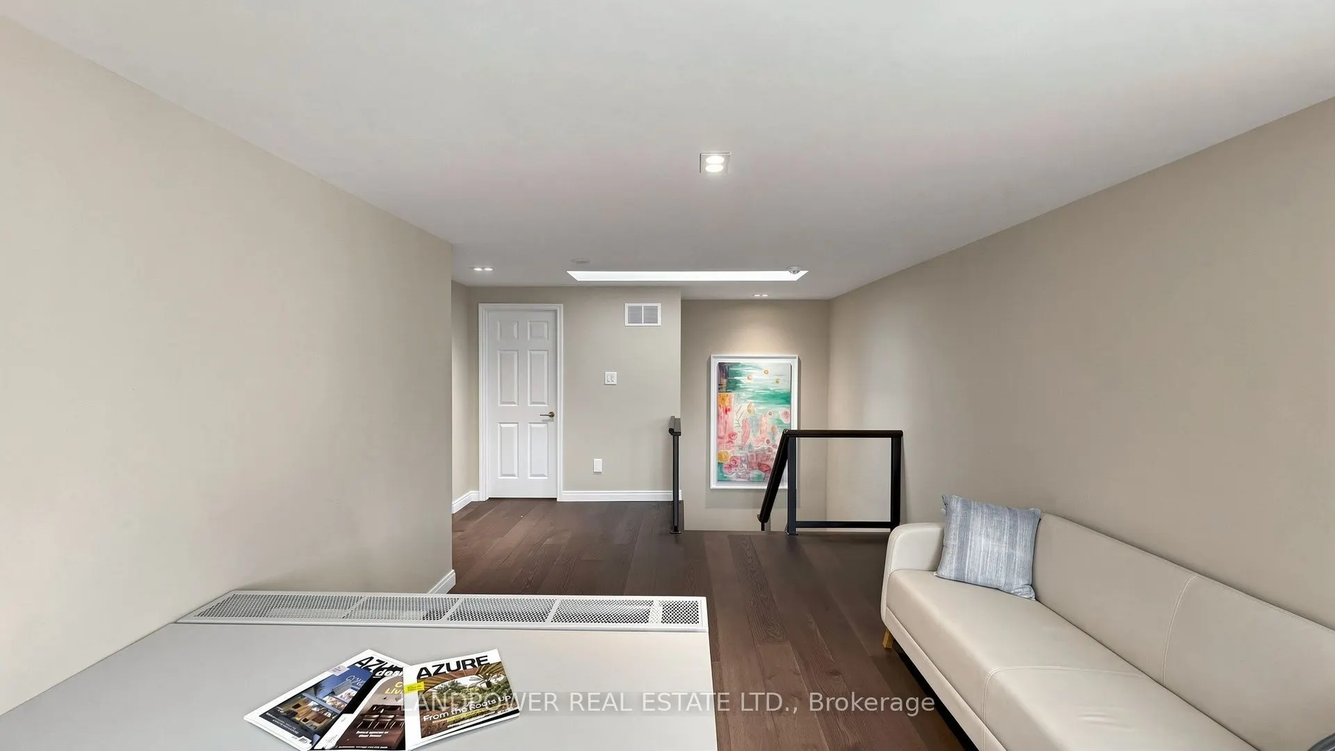 2 Ambleside Crescent