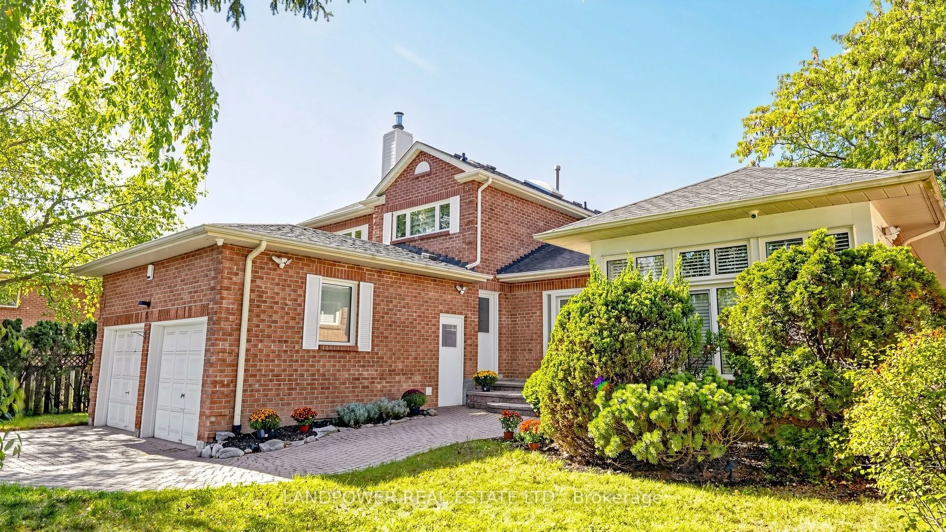 2 Ambleside Crescent