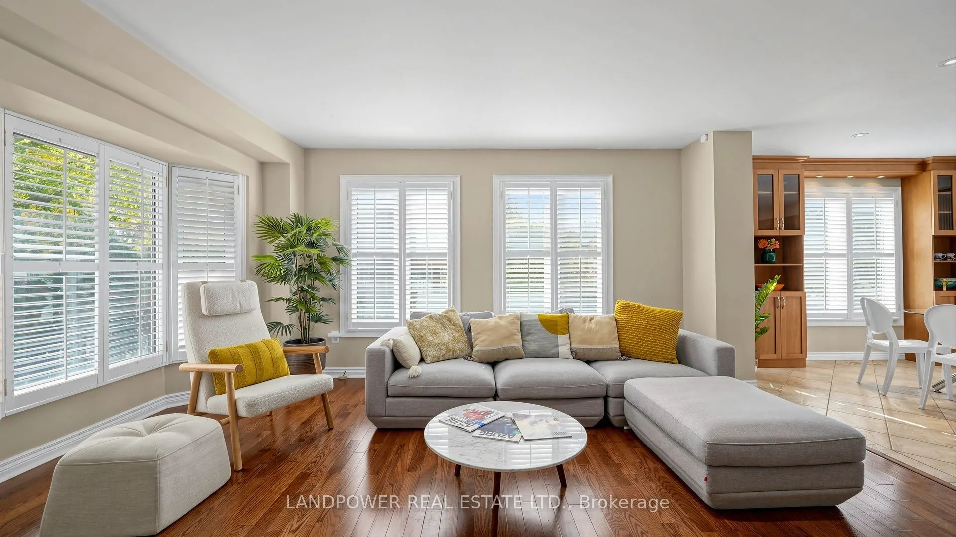 2 Ambleside Crescent