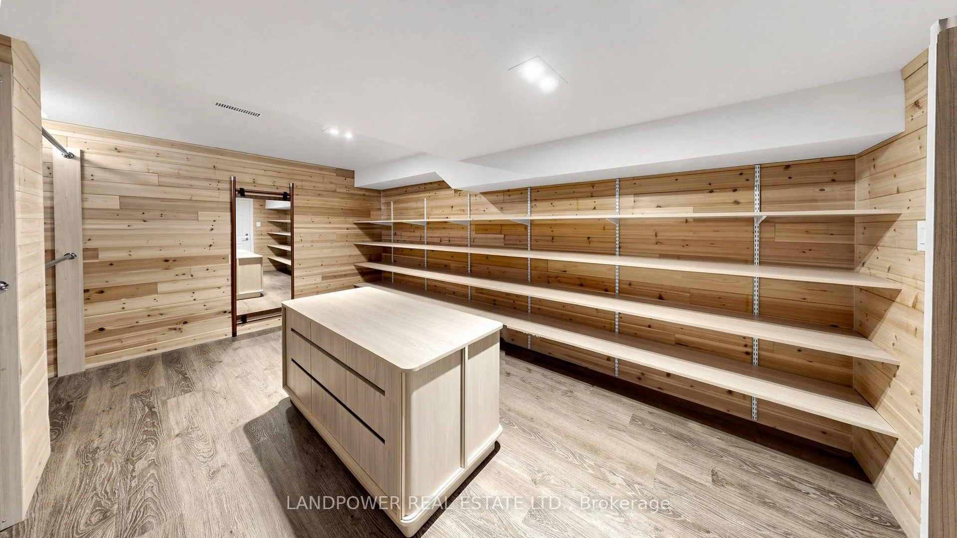 2 Ambleside Crescent