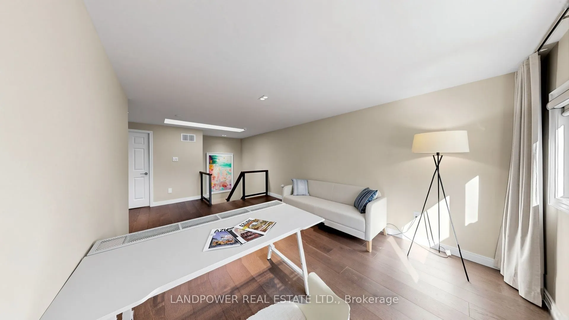 2 Ambleside Crescent