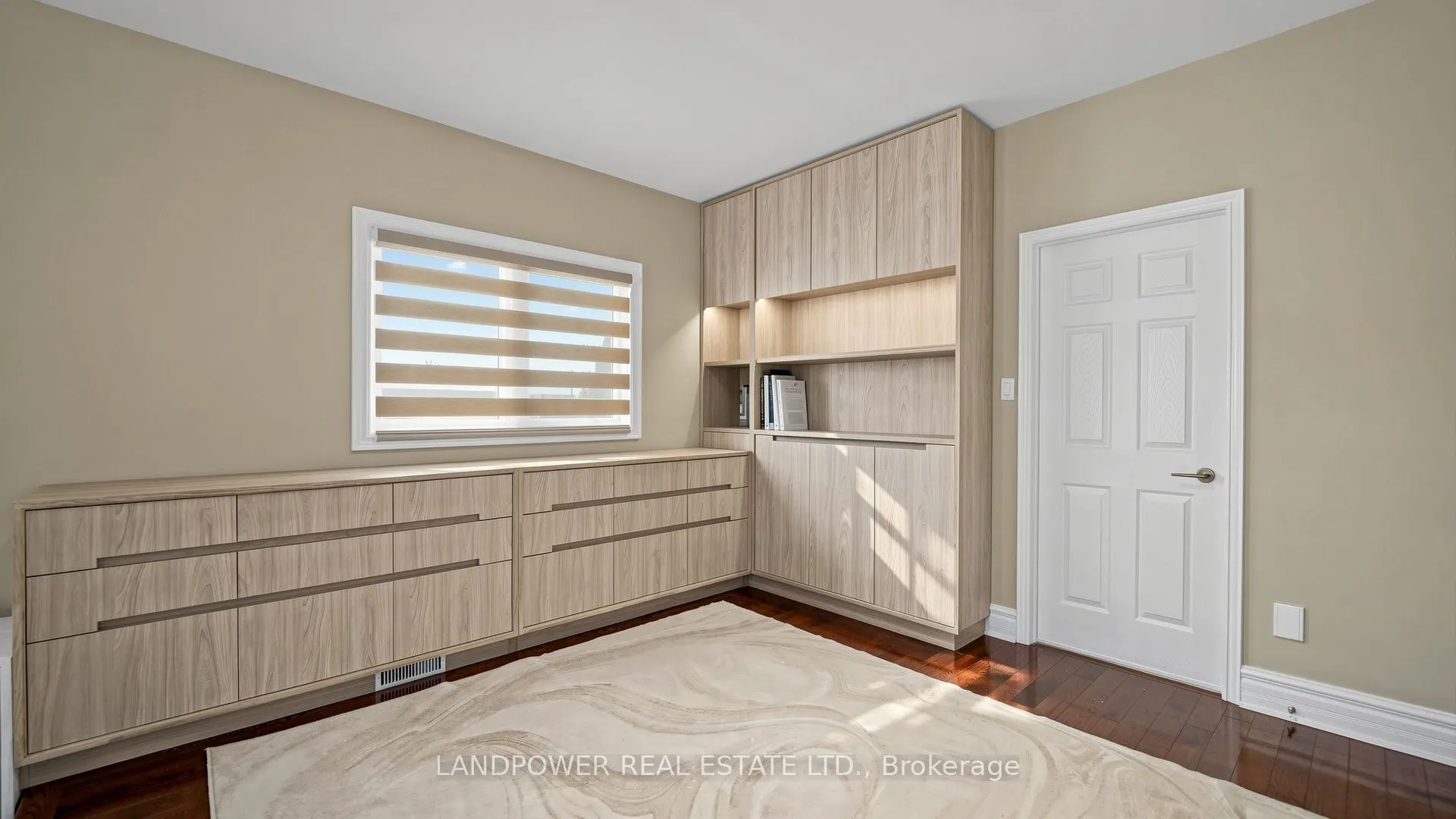 2 Ambleside Crescent
