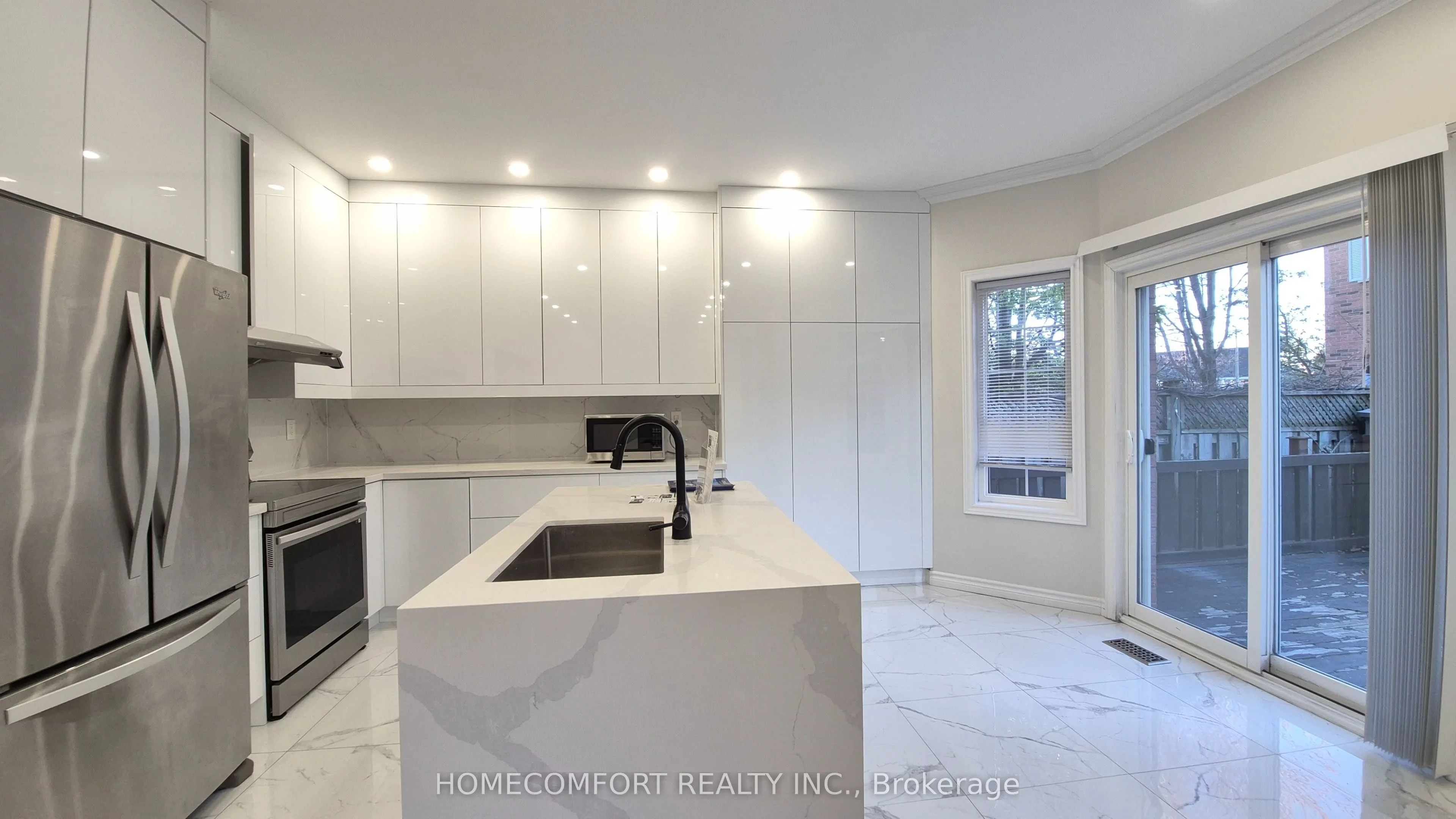 4 Caymus Street