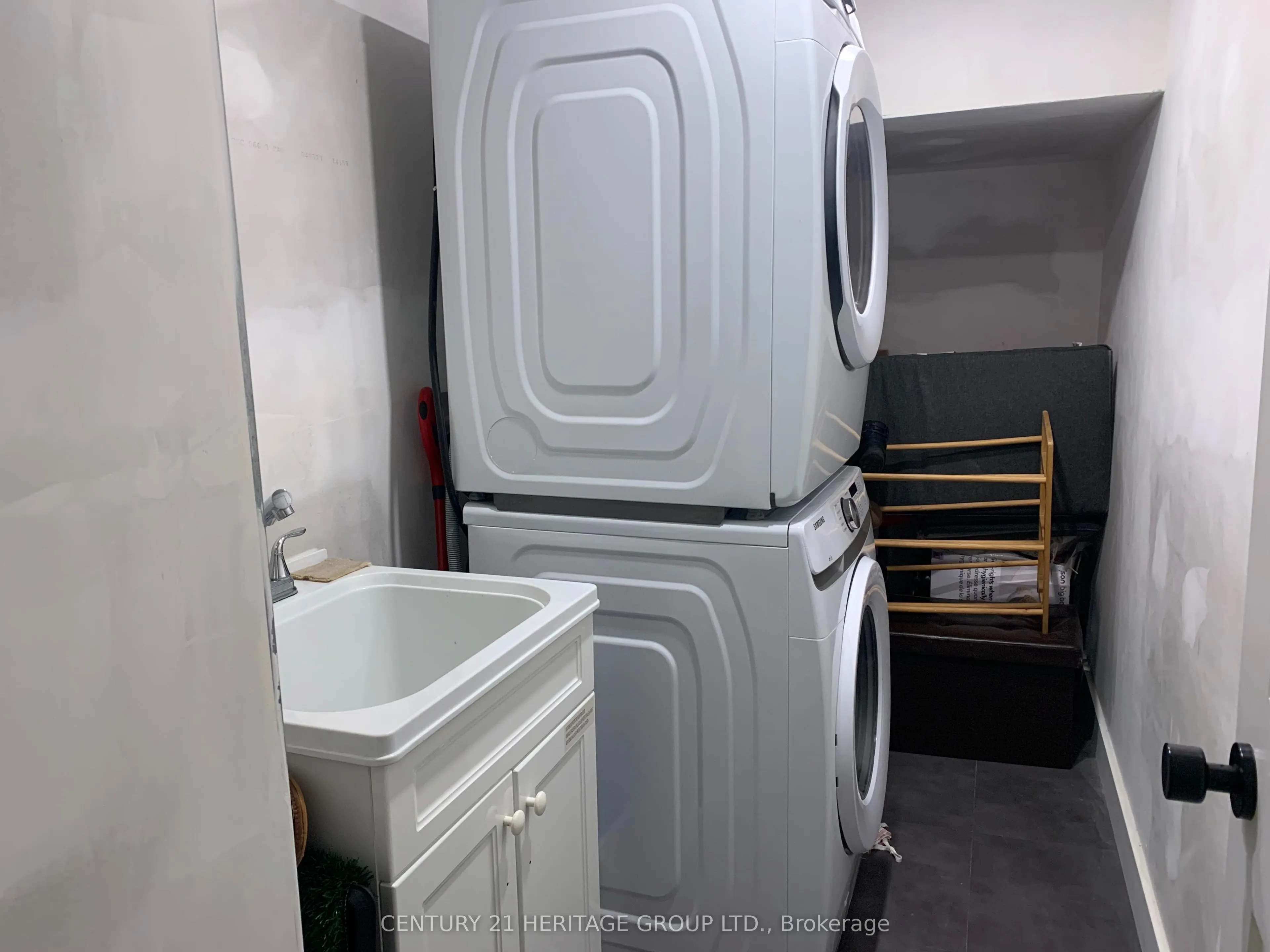 337 Carruthers Avenue #Walk-Out Basement