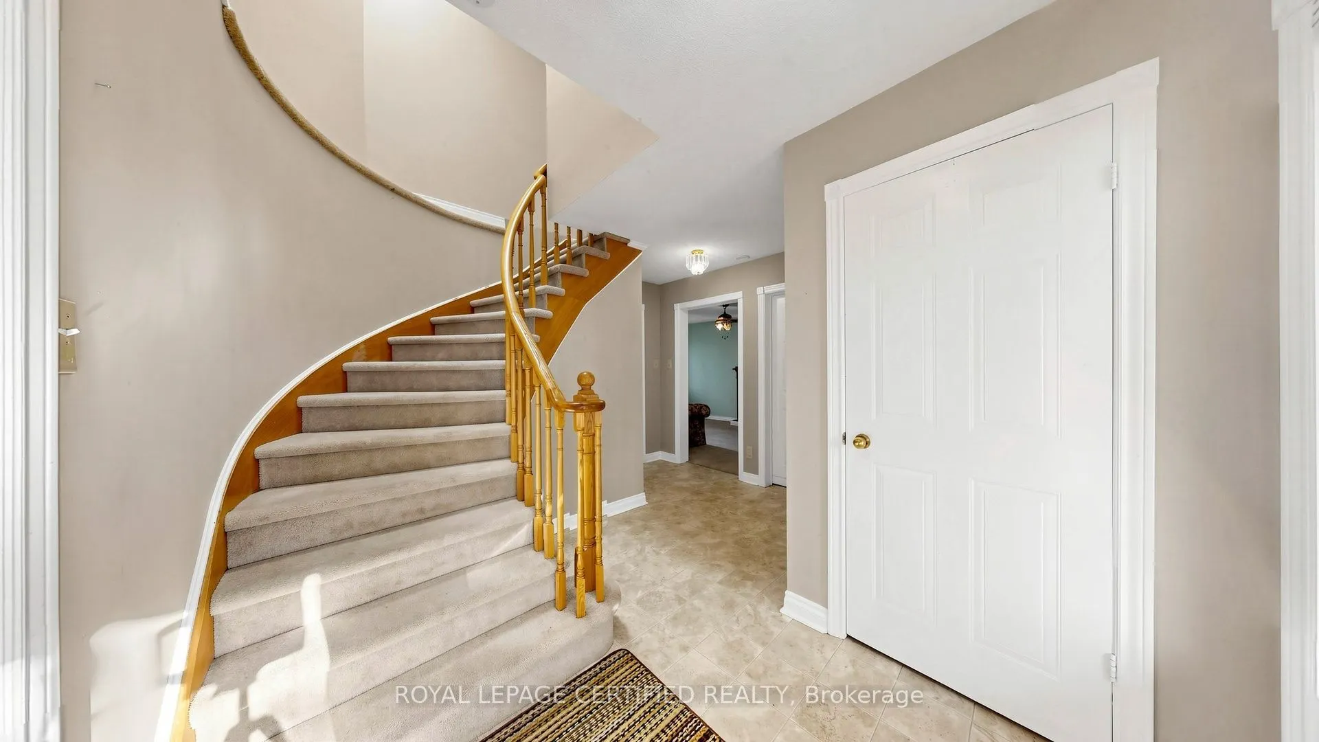 2 Gres Court