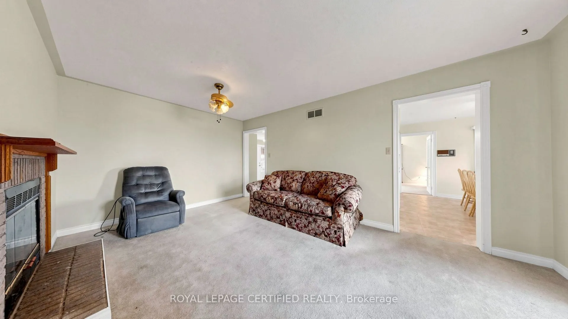 2 Gres Court