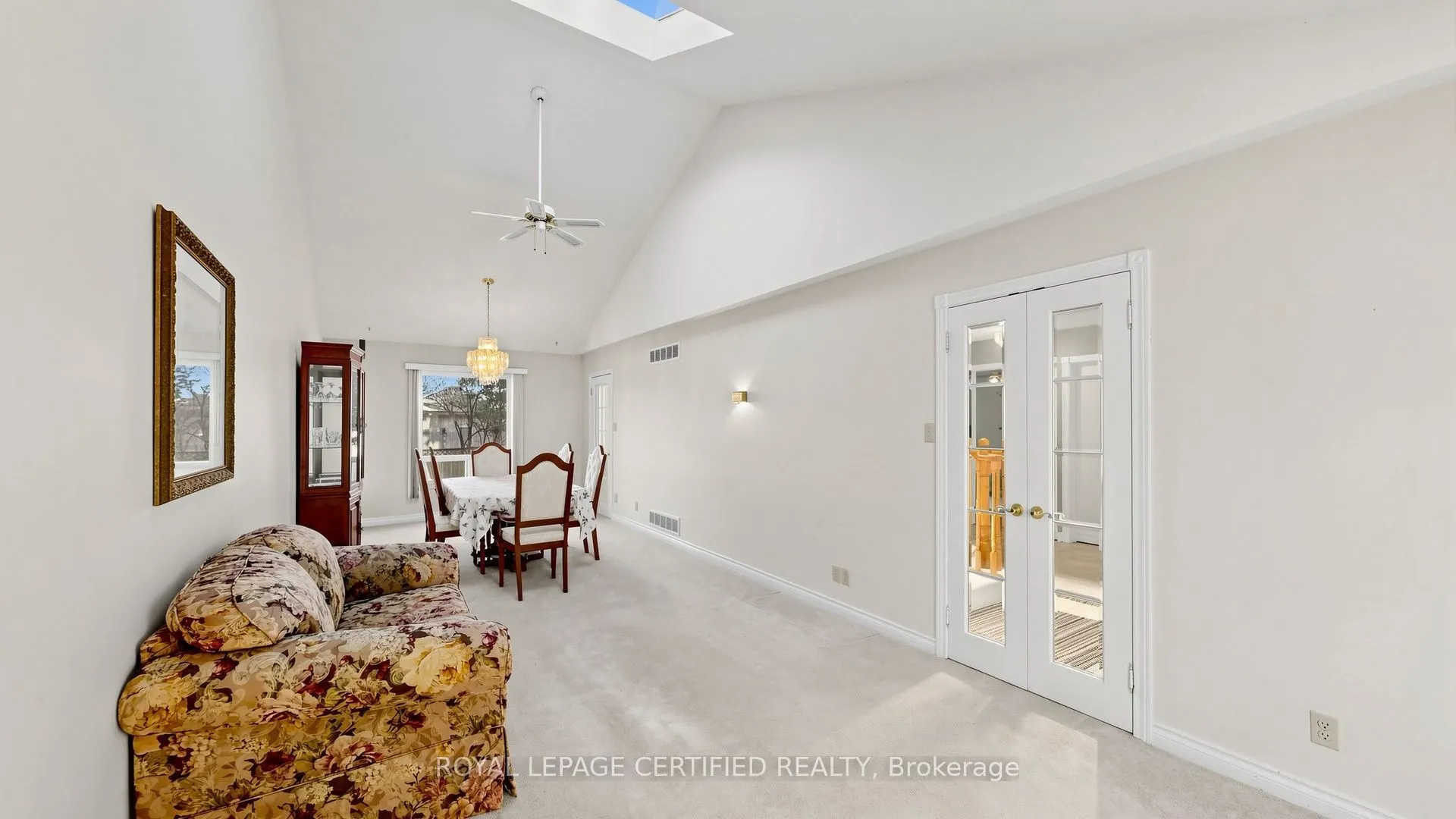 2 Gres Court