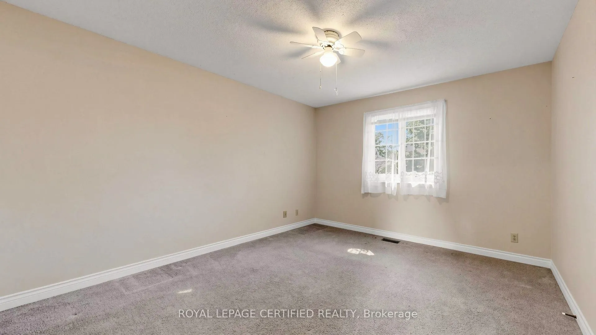 2 Gres Court