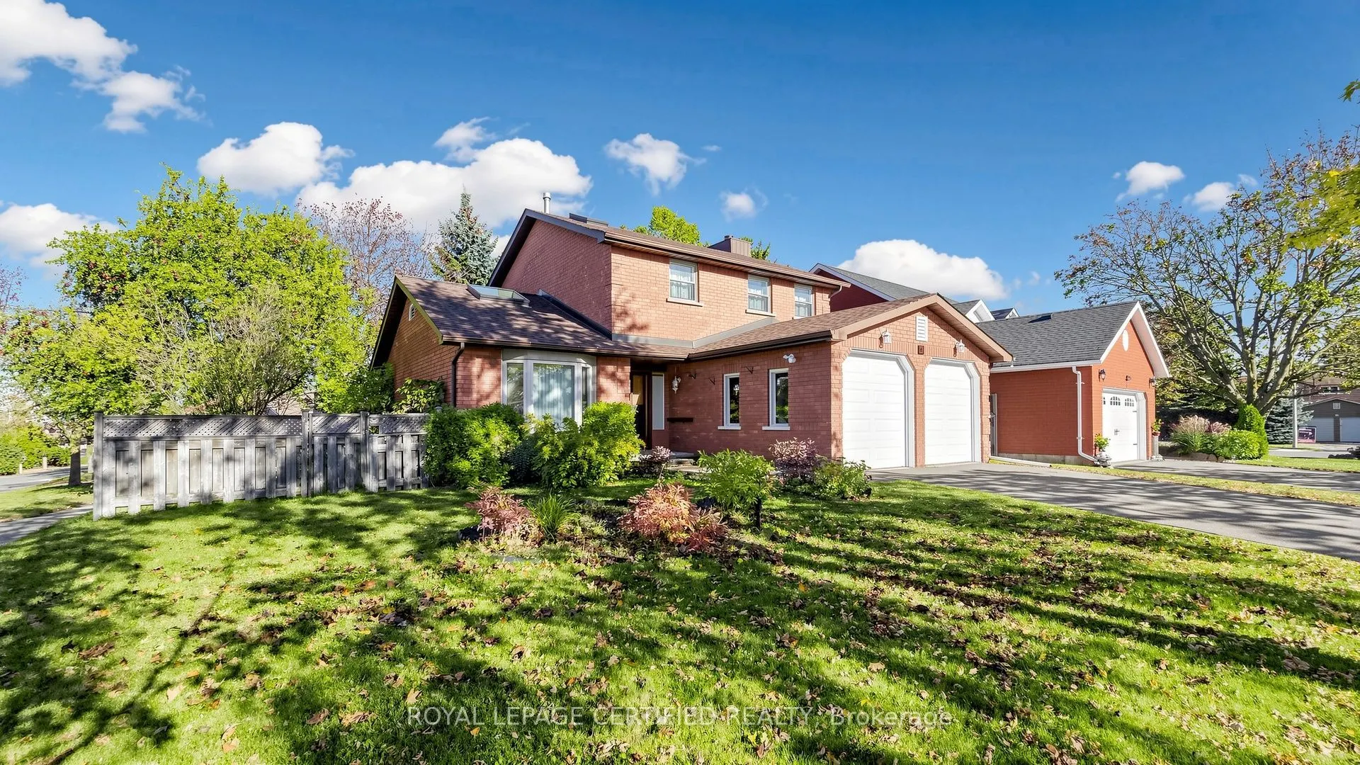 2 Gres Court