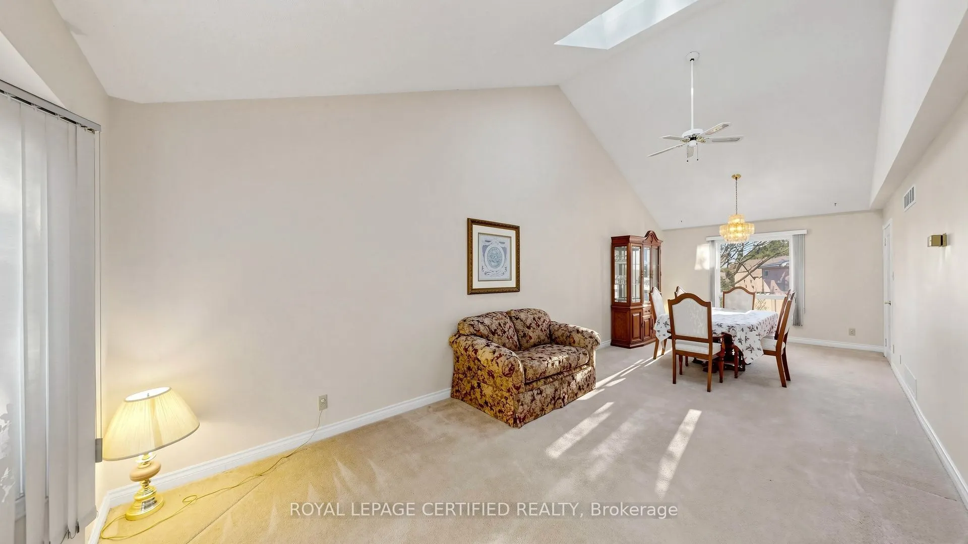 2 Gres Court