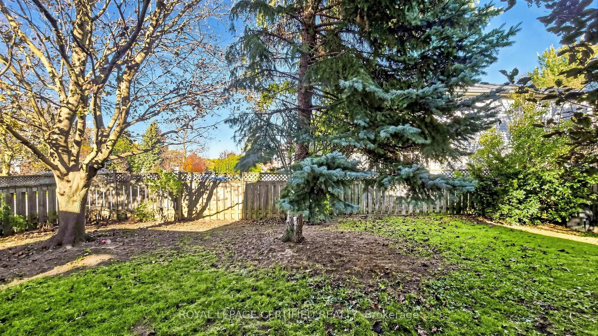 2 Gres Court